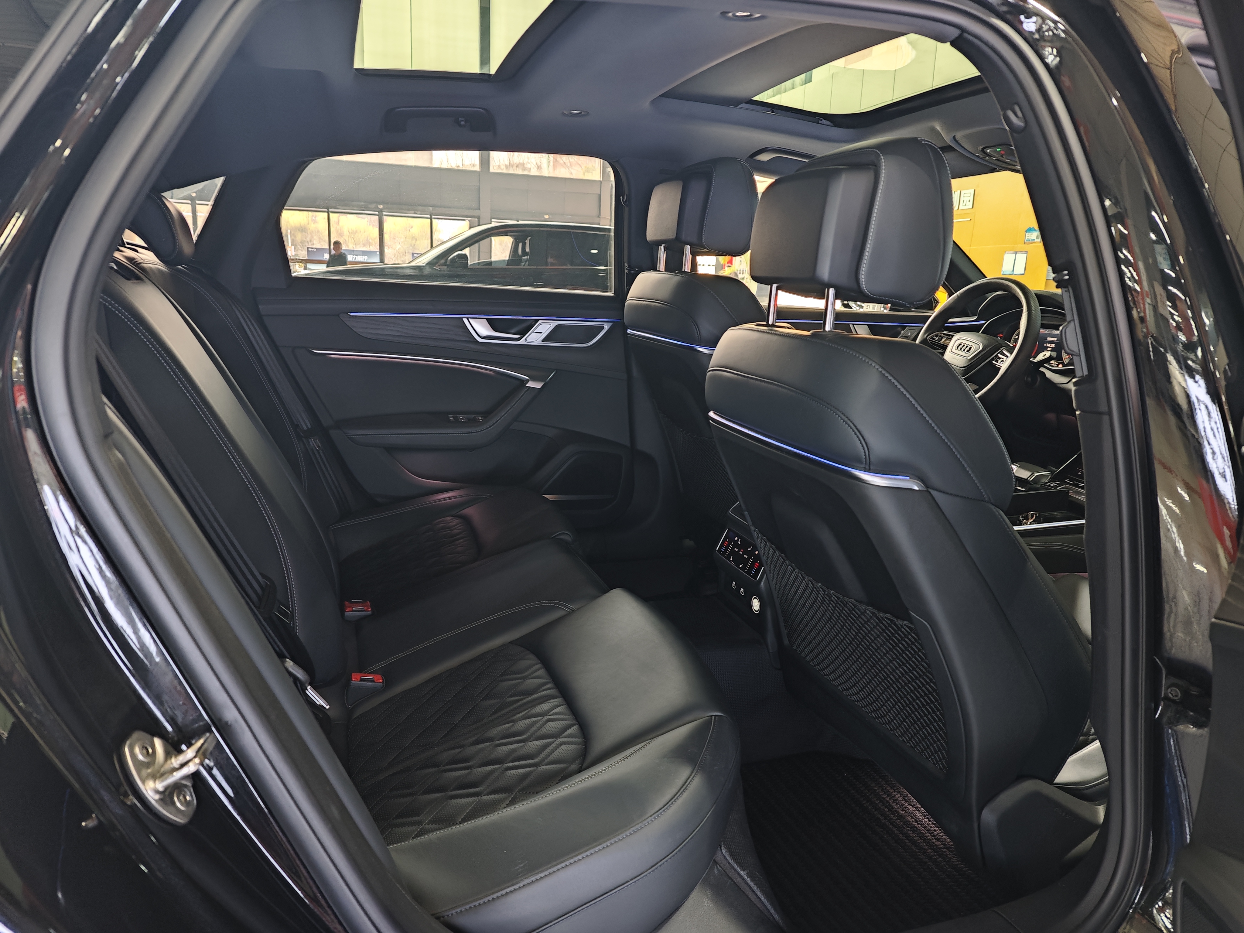 Audi A6L 2025 #17 Audi A6L 2025 car image #17
