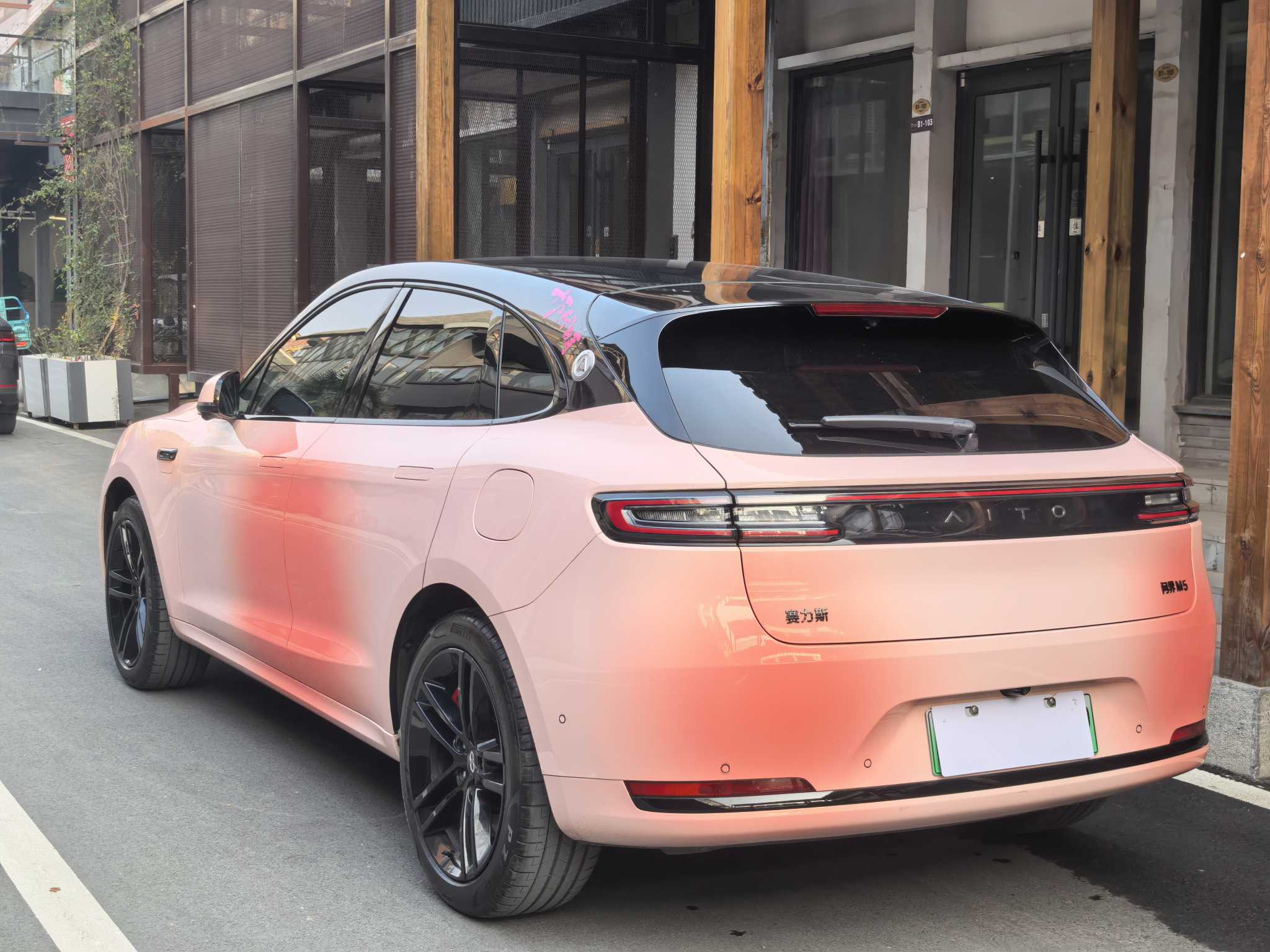 2025 car image #17