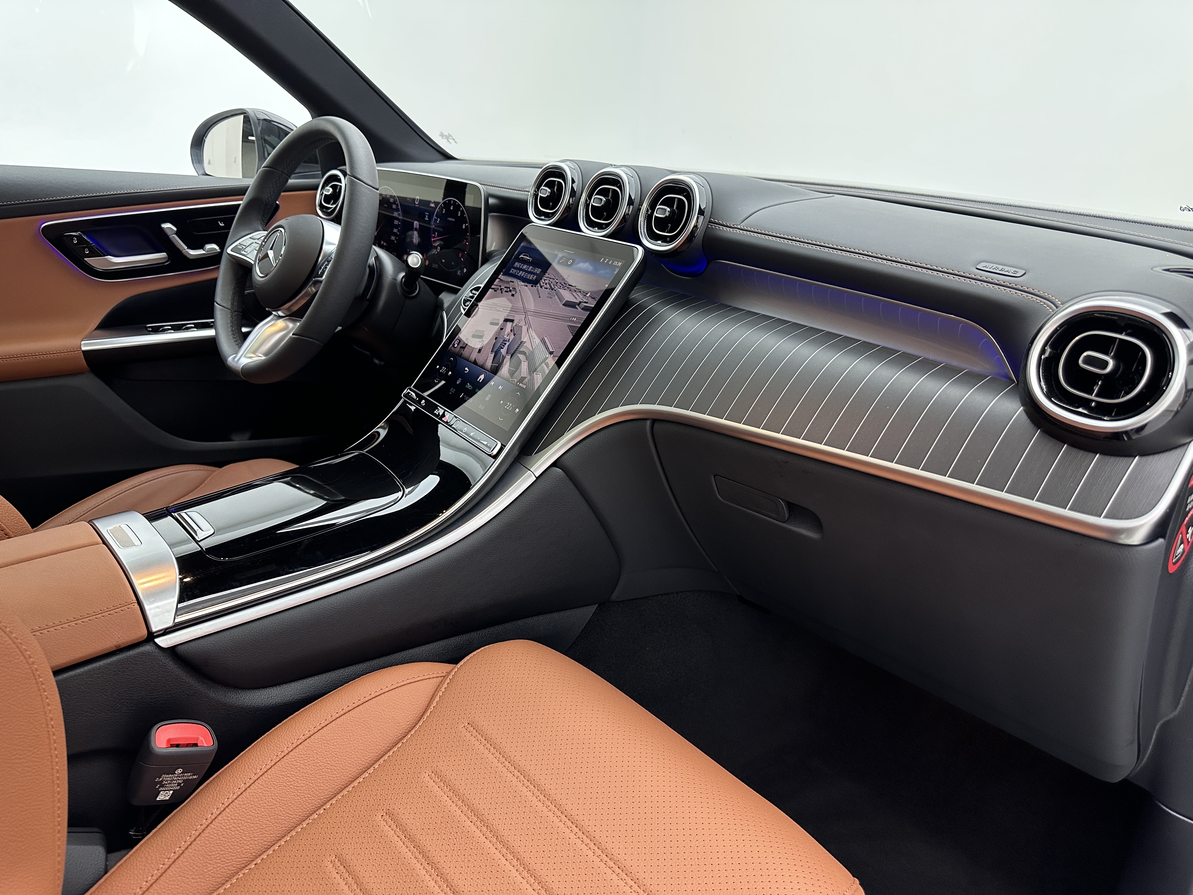 Mercedes-Benz GLC Class 2025 immagine di auto #17