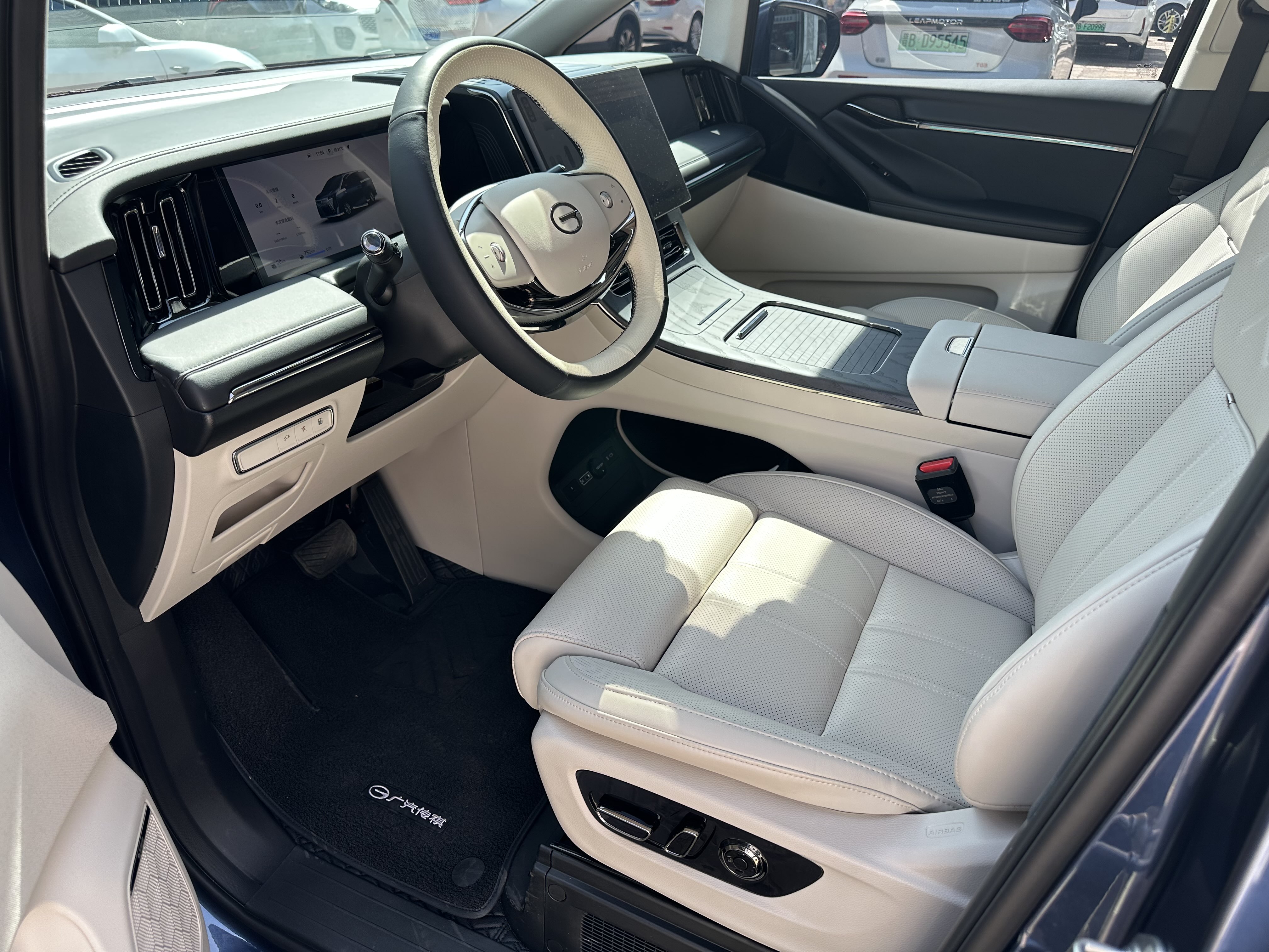 GAC Trumpchi Xiangwang M8 2025 car image #17