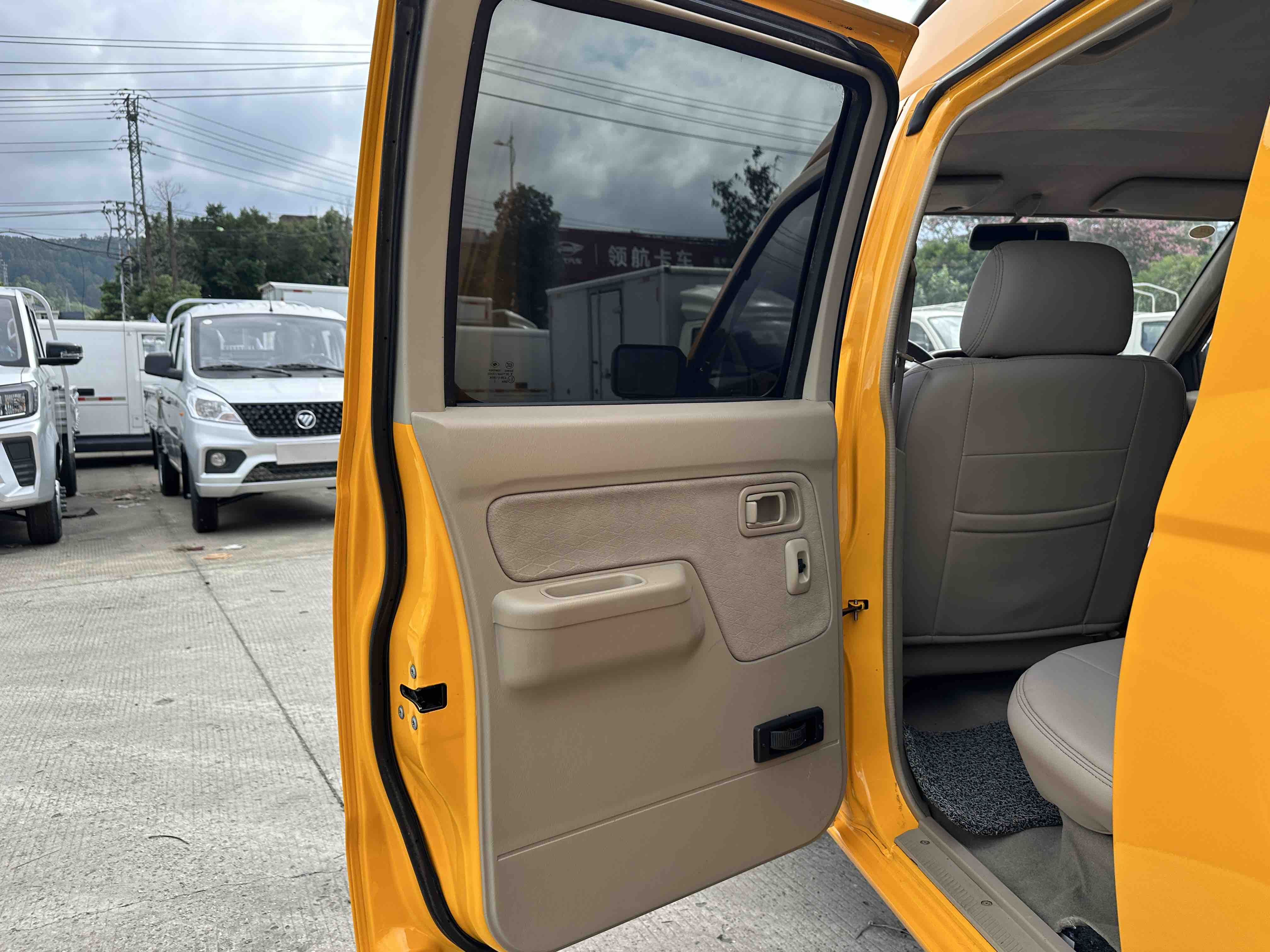 日产 日产ZN厢式车 2015 汽车图片 #17