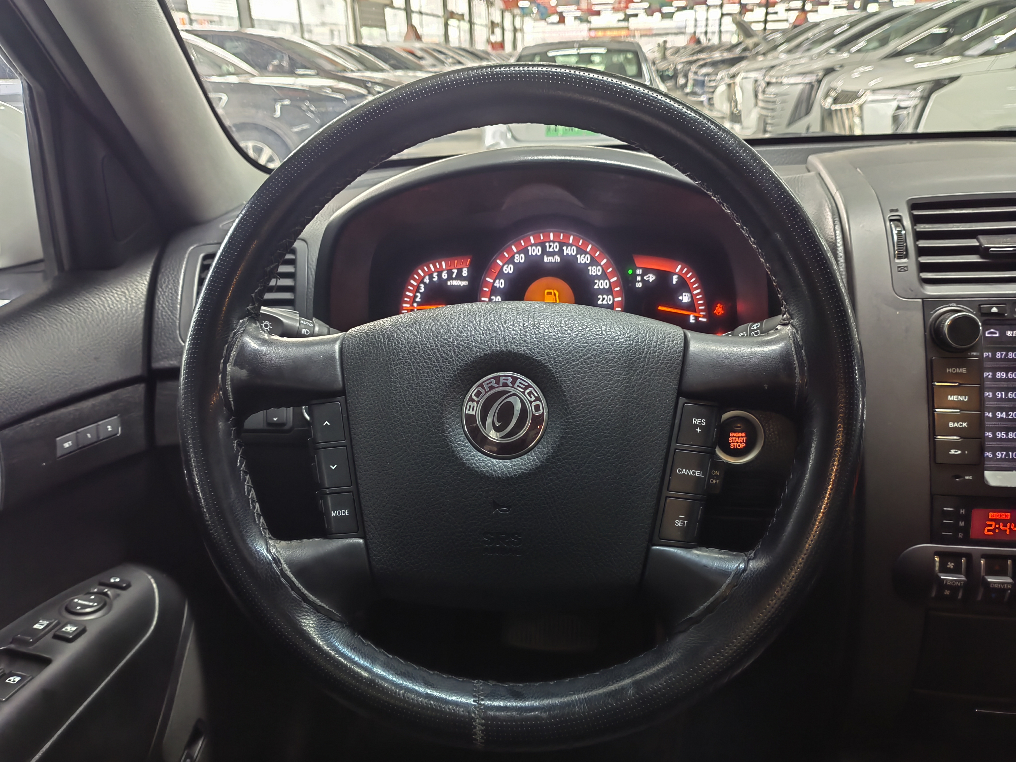 起亚 霸锐 2015 汽车图片 #17