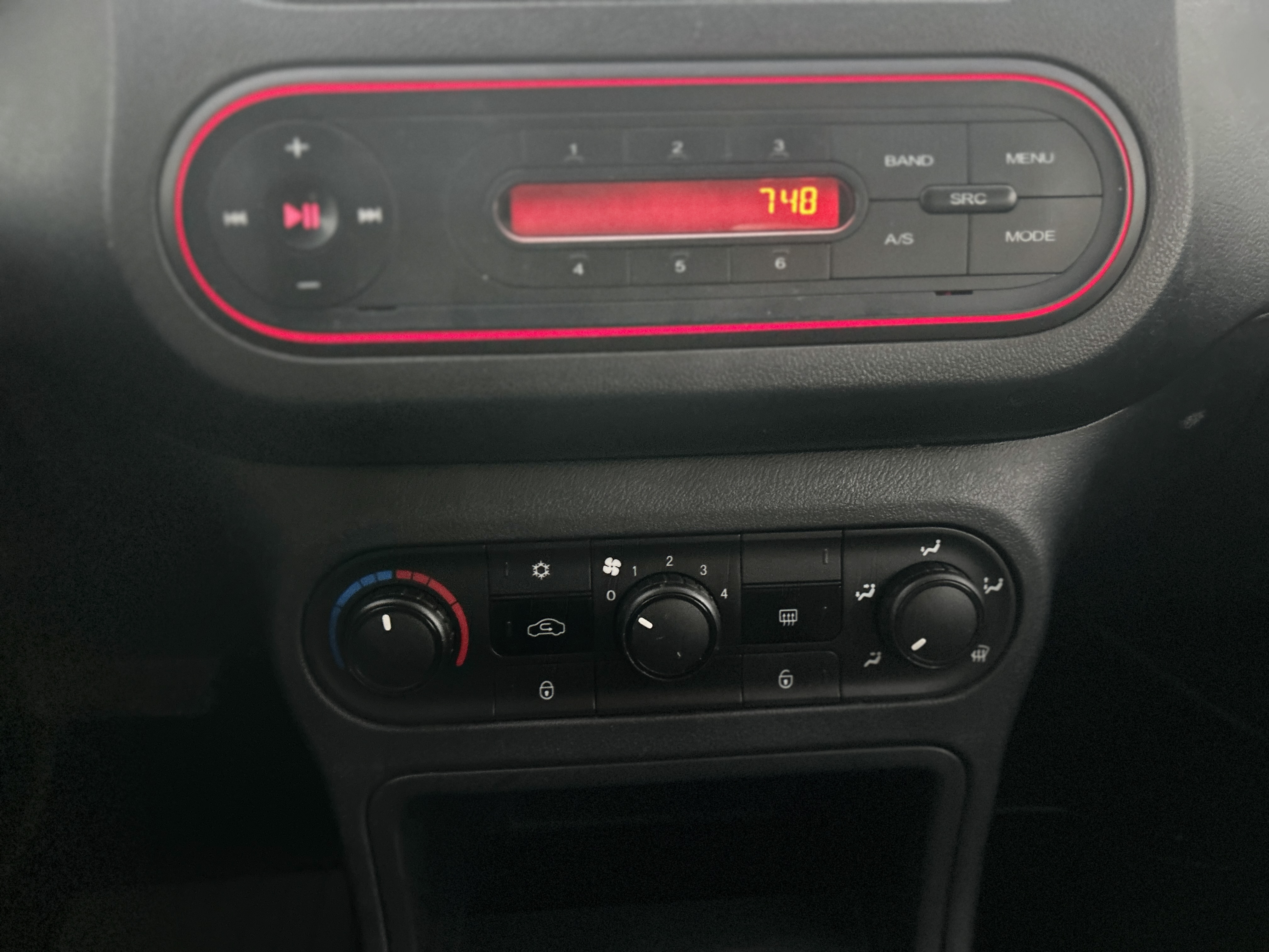 MG 3 2015 car image #17