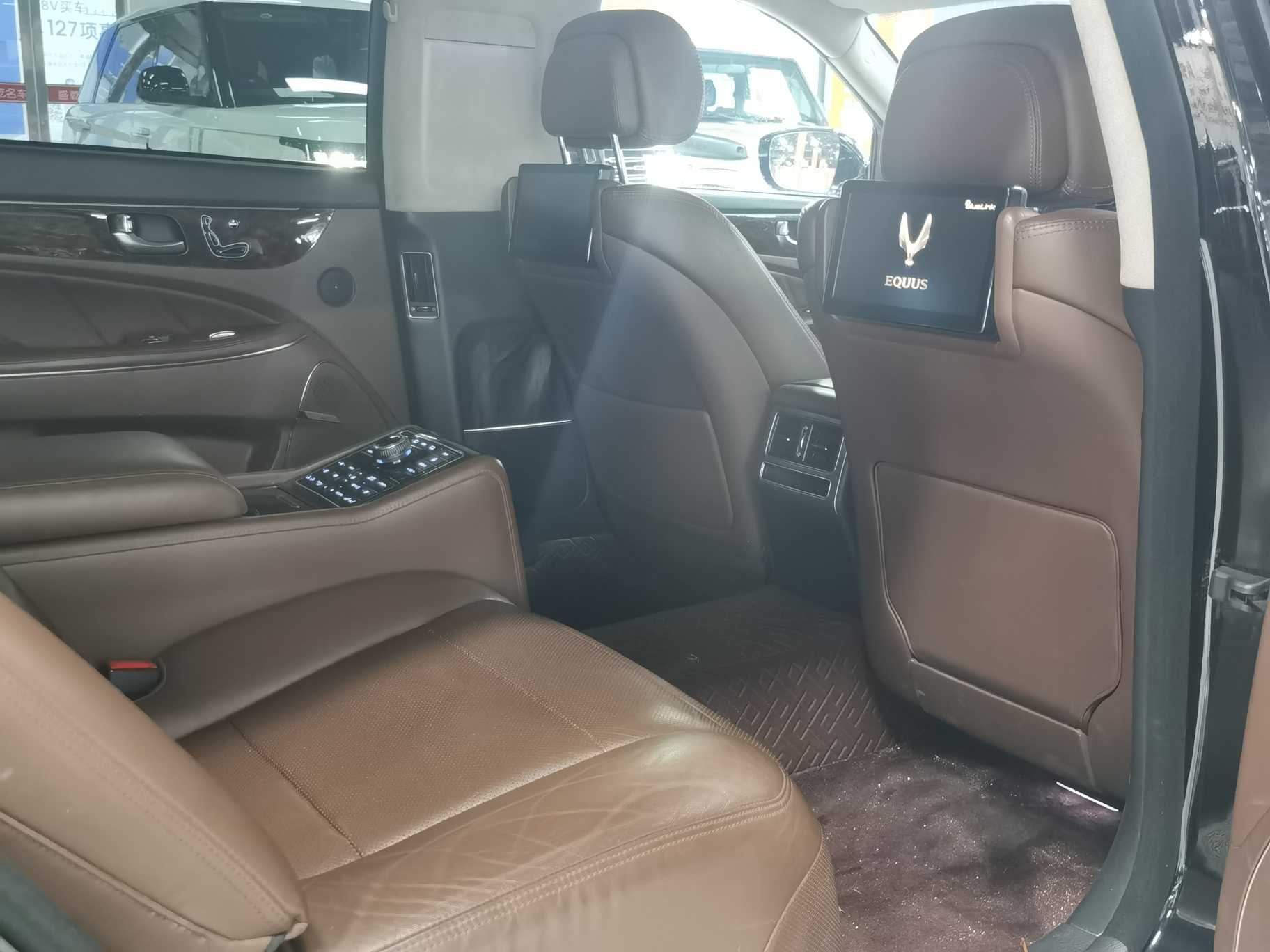 Hyundai Equus 2013 immagine di auto #17