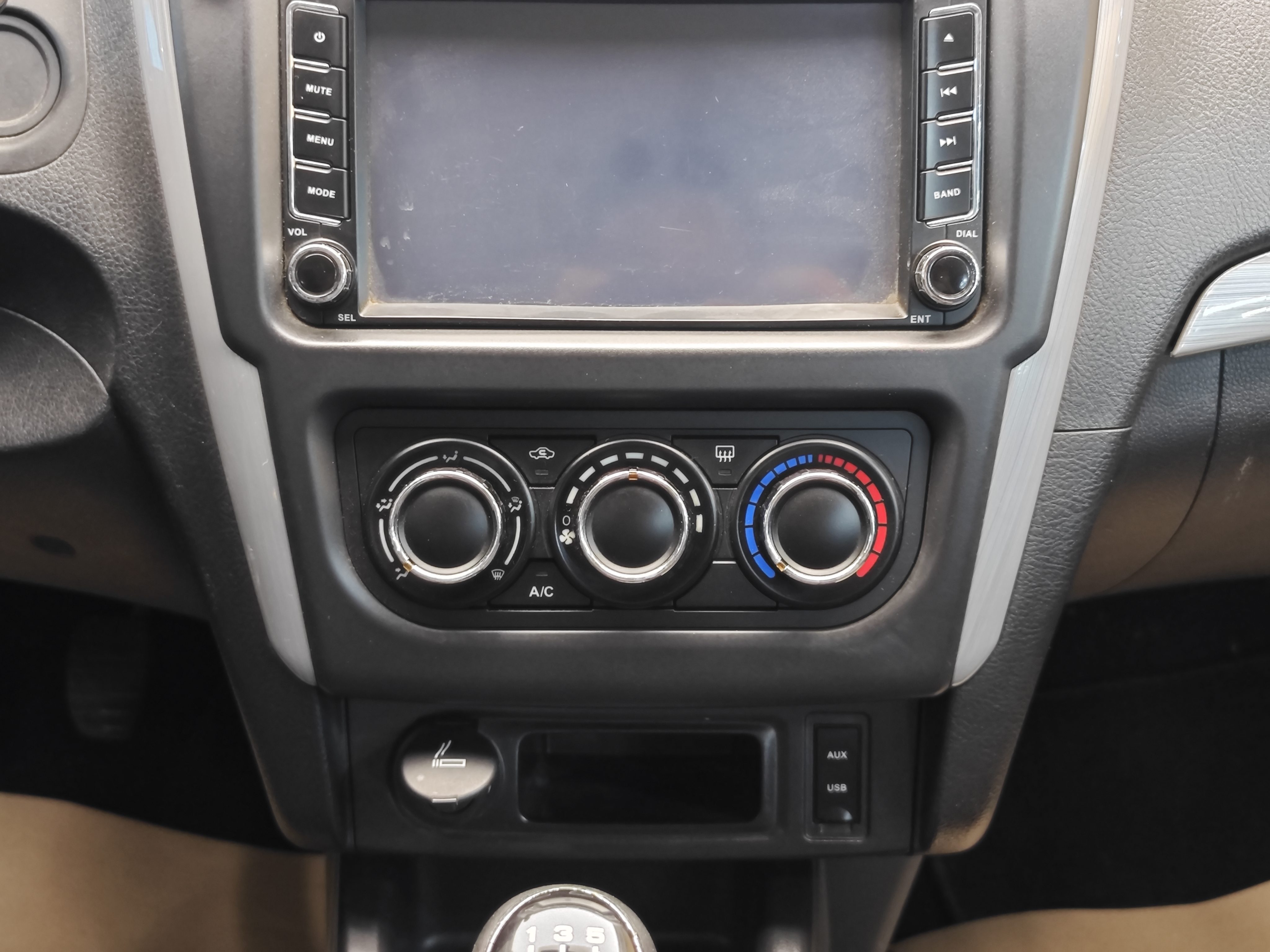 Forthing JOYEAR S50 2015 #17 Forthing JOYEAR S50 2015 immagine di auto #17