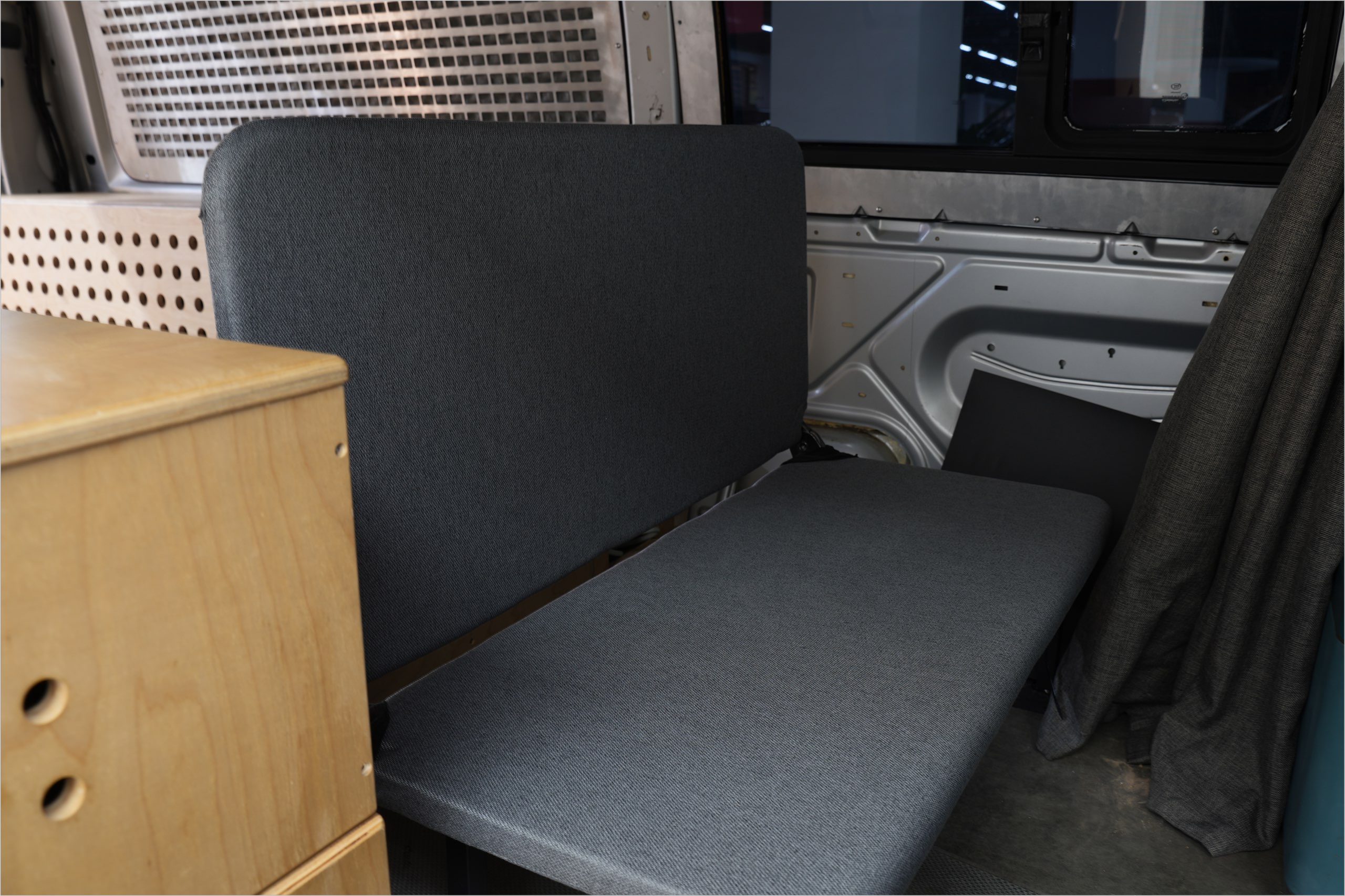 Ford E350 2012 car image #17