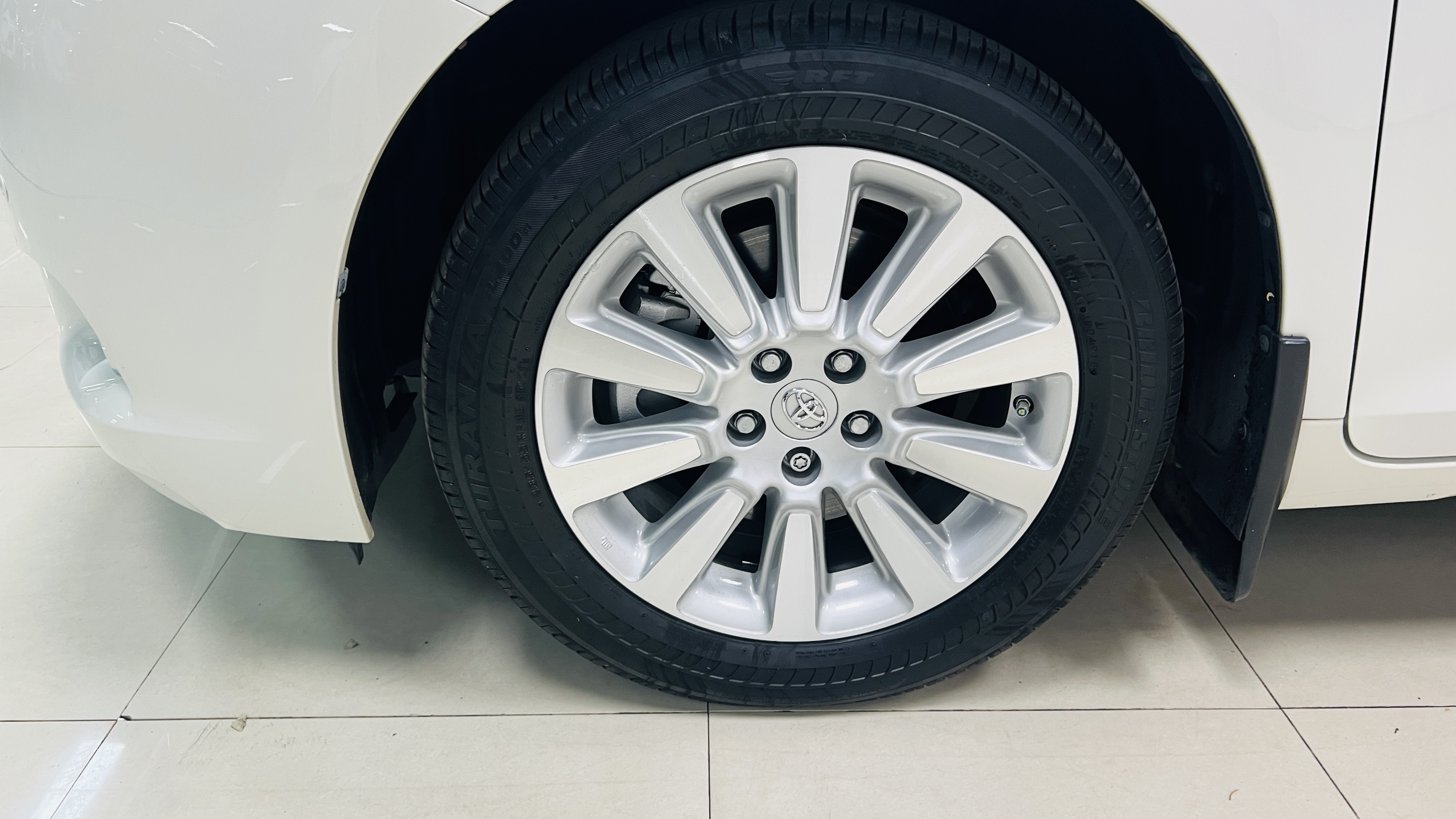 Toyota SIENNA 2016 car image #17