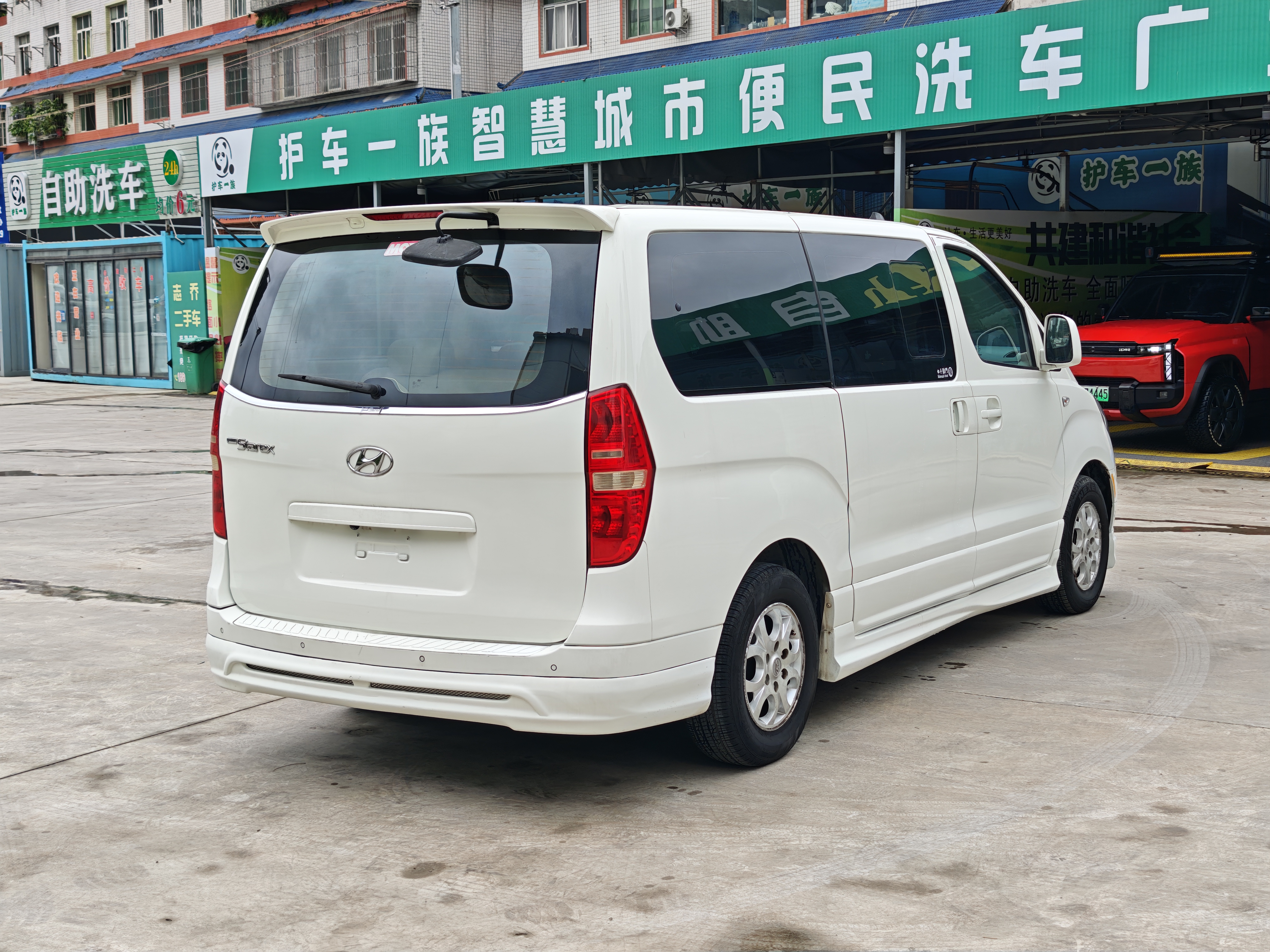 Hyundai H-1 2011 #17 Hyundai H-1 2011 car image #17