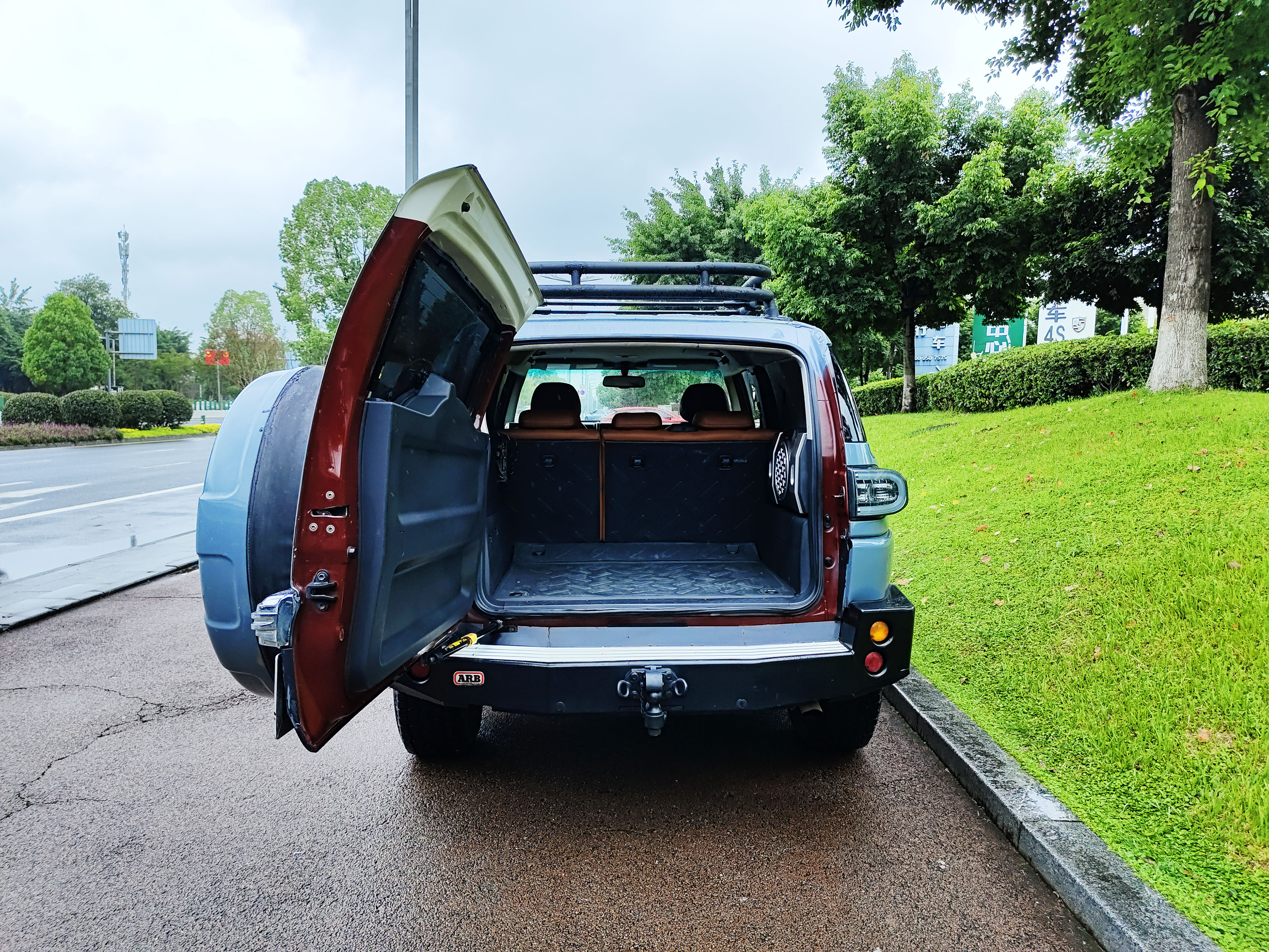 Toyota FJ Cruiser 2010 #17 Toyota FJ Cruiser 2010 car image #17