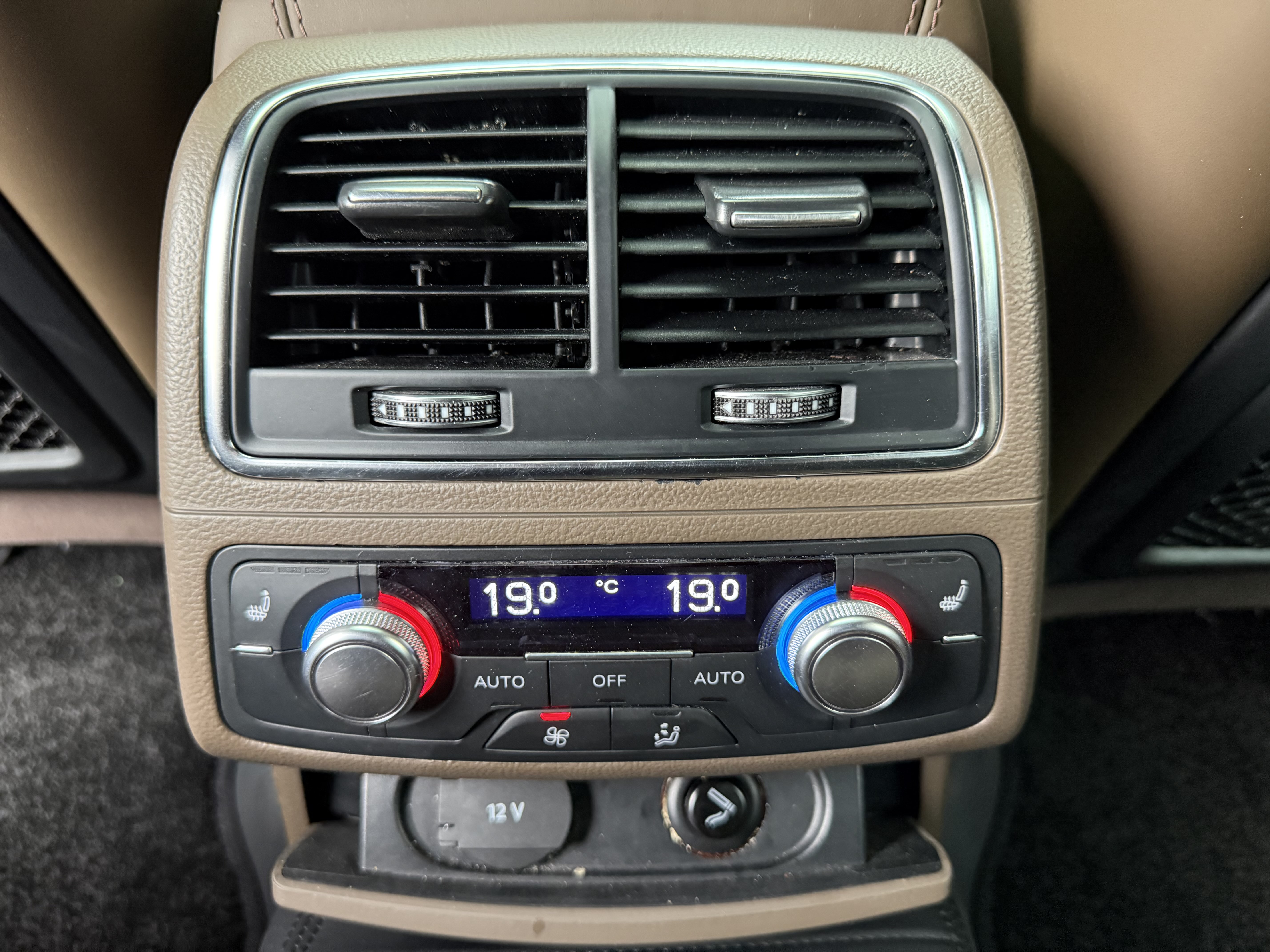 Audi S7 2017 car image #17