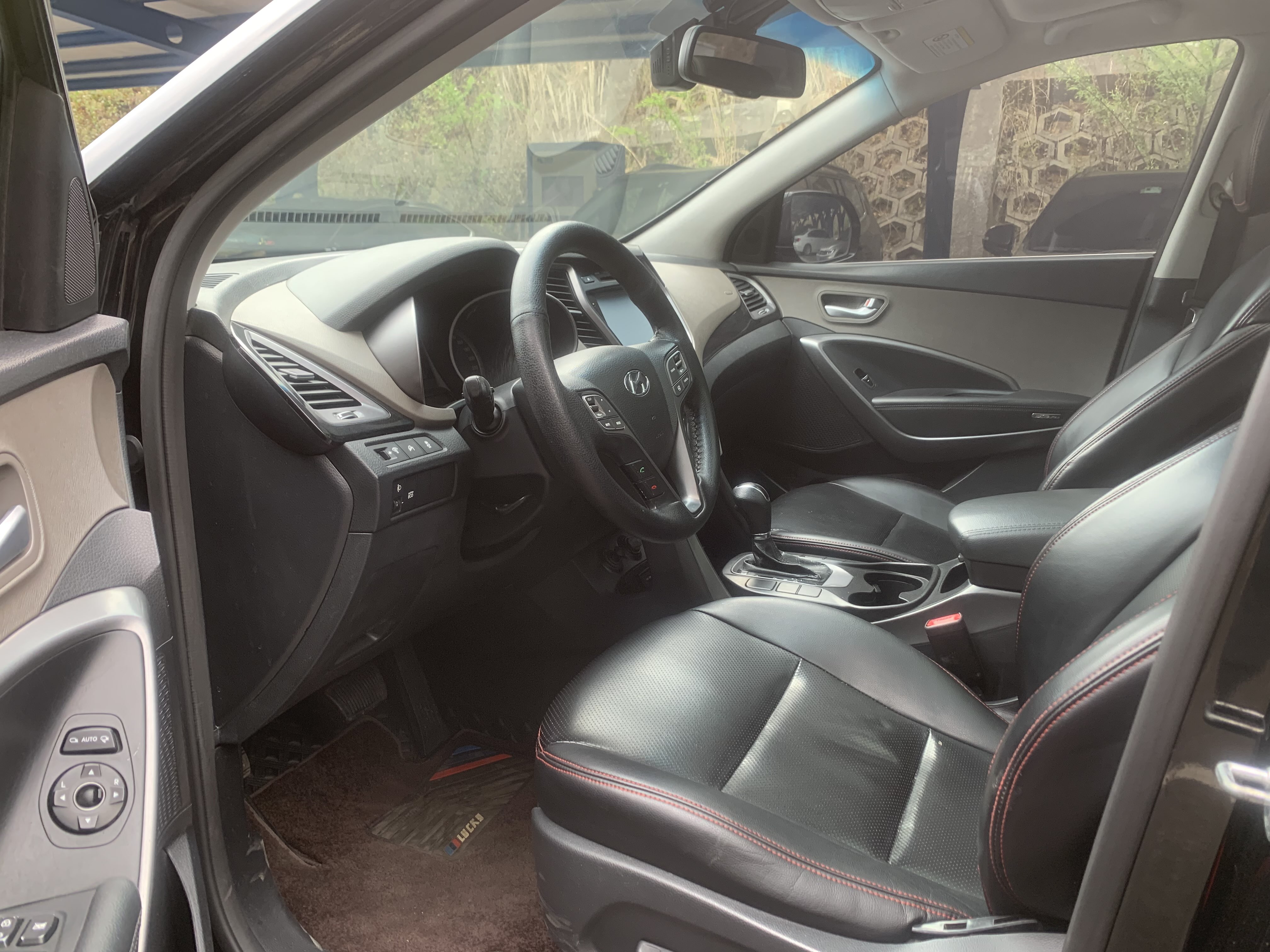 Hyundai Grand Santa Fe 2016 car image #17