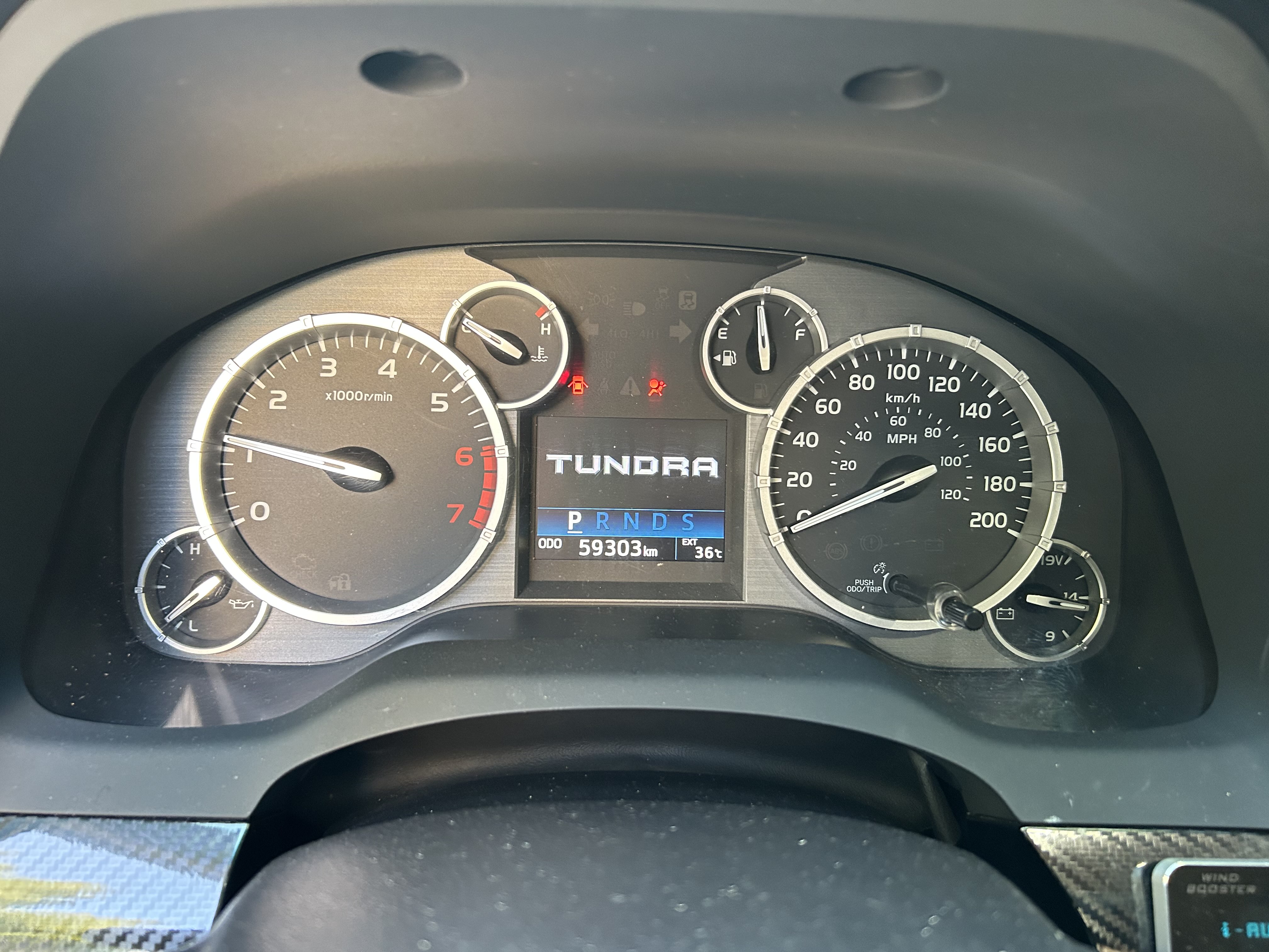 Toyota Tundra 2016 car image #17