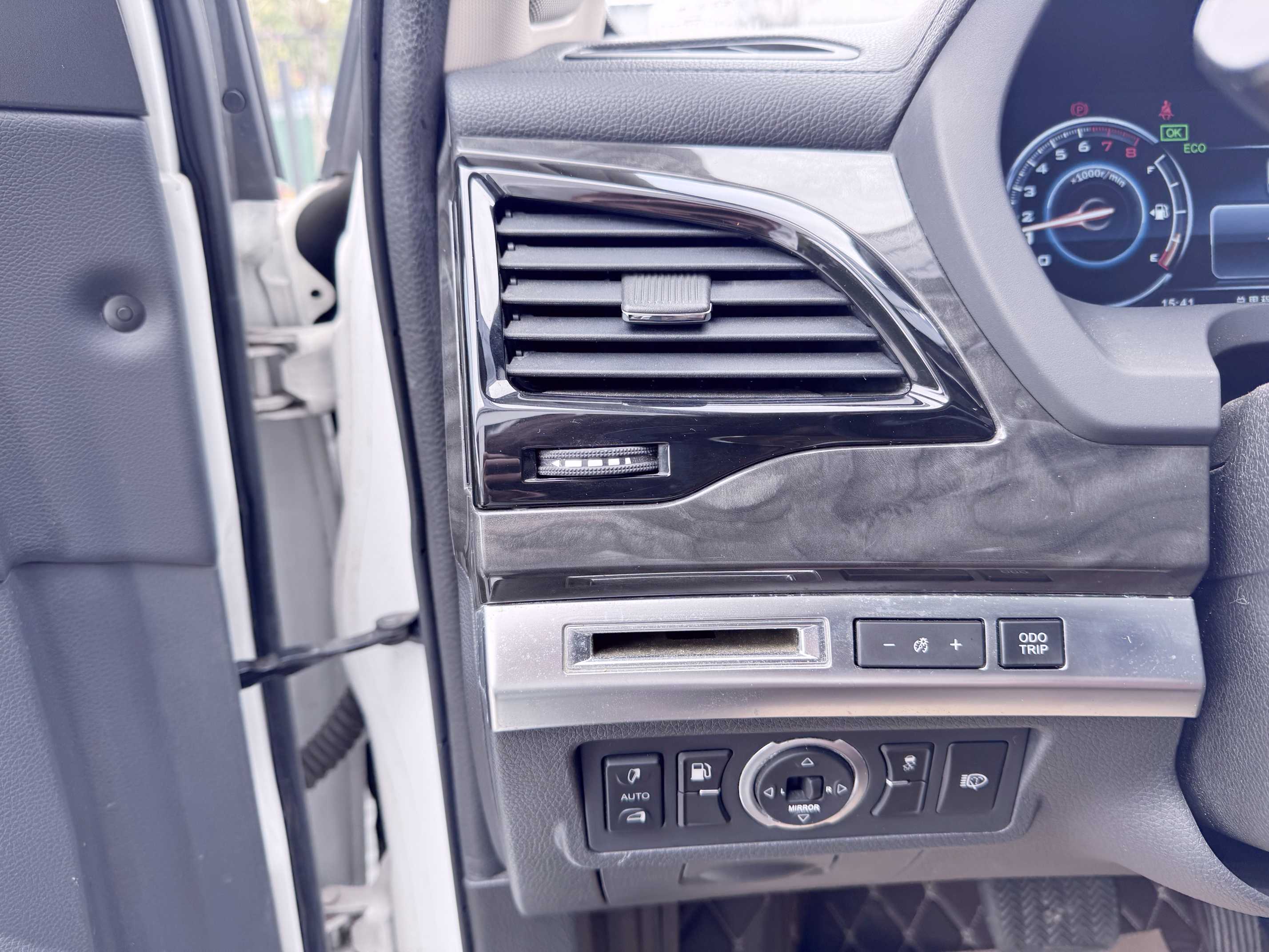 比亚迪 唐新能源 2016 汽车图片 #17