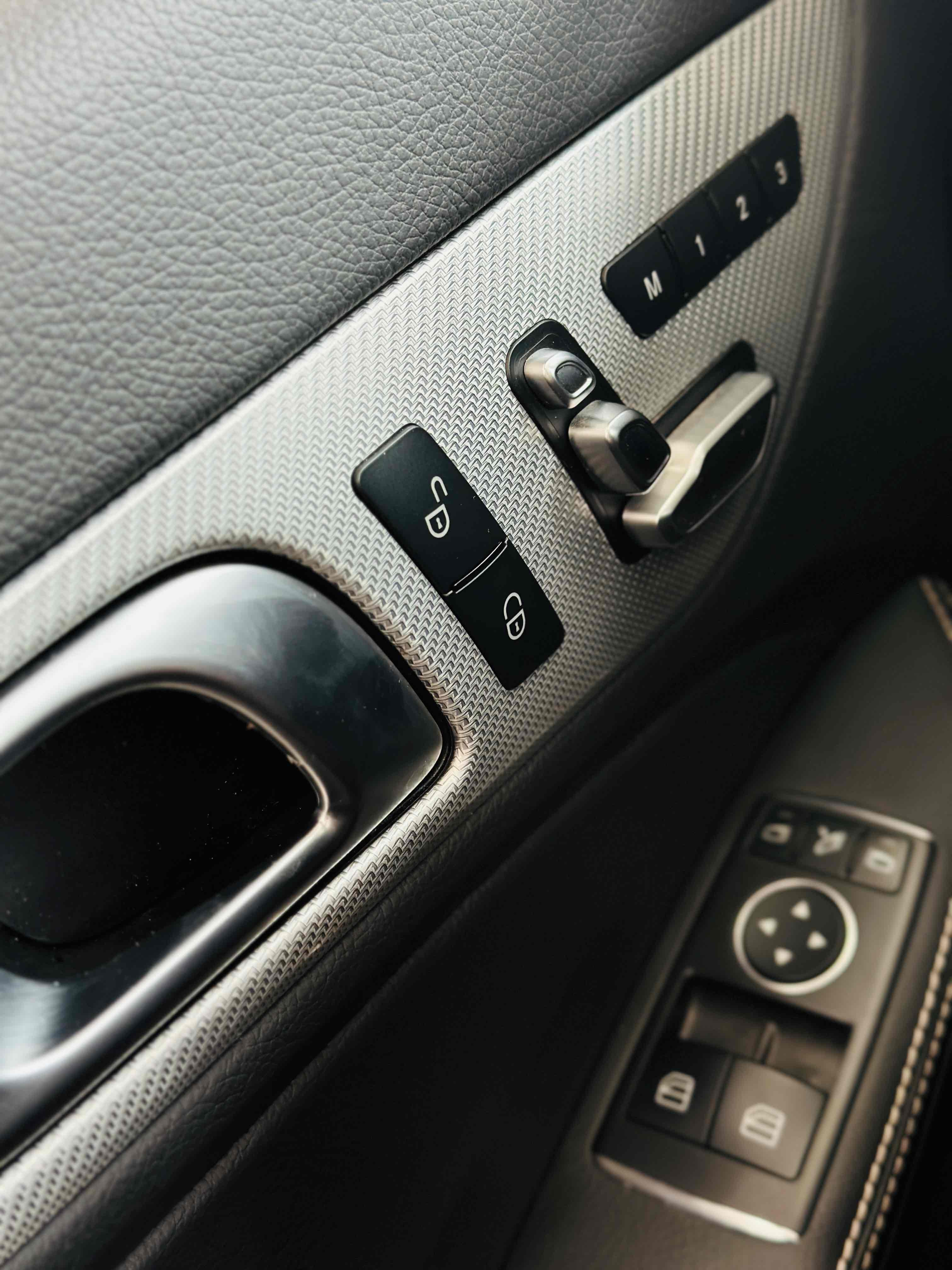 Mercedes-Benz SLC Class 2019 #17 Mercedes-Benz SLC Class 2019 car image #17