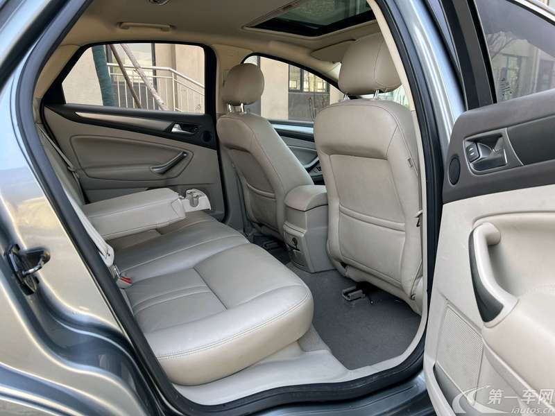 Ford Zhisheng 2012 #17 Ford Zhisheng 2012 car image #17