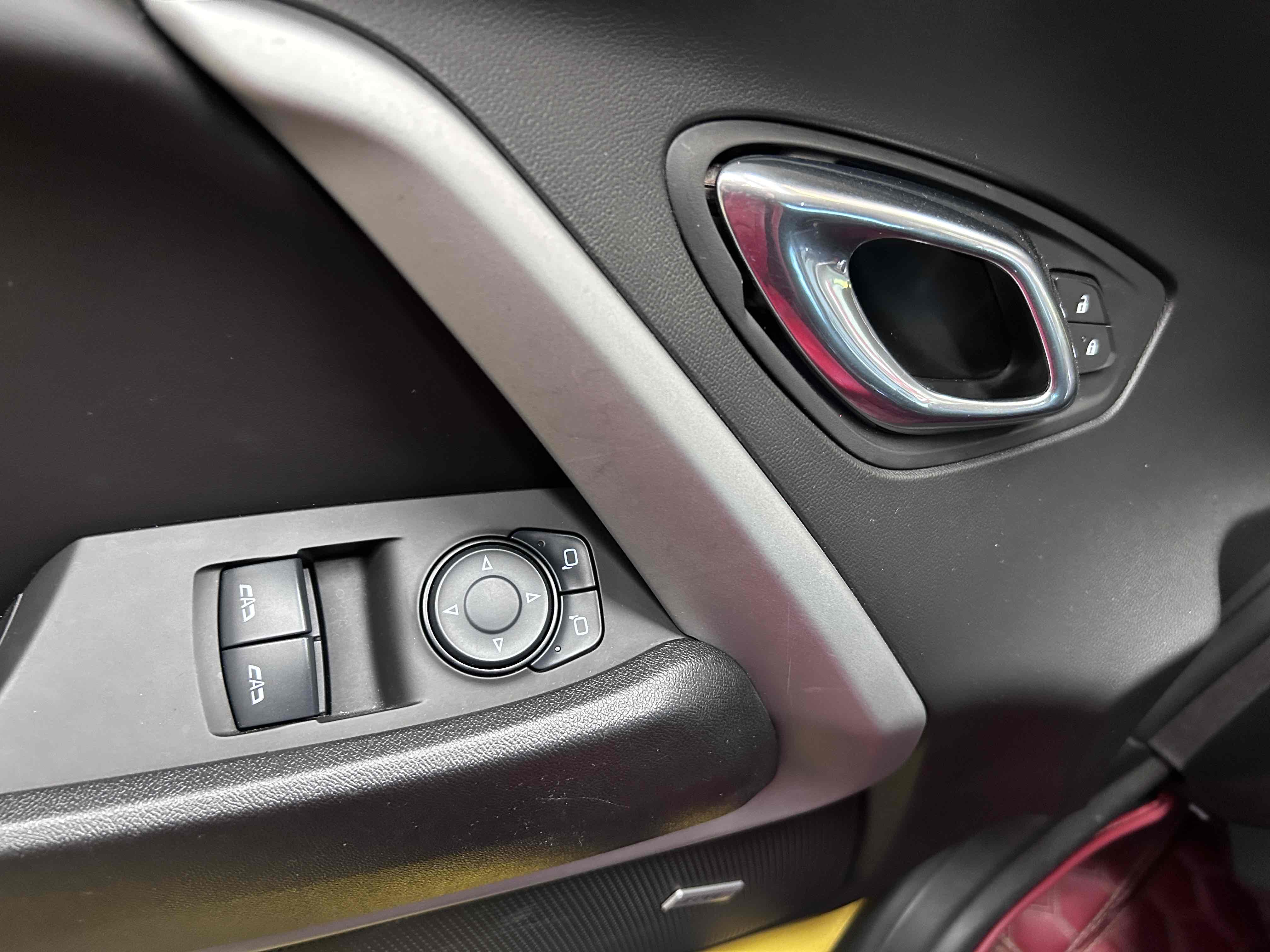 Chevrolet Camaro 2018 imagem de carro #17