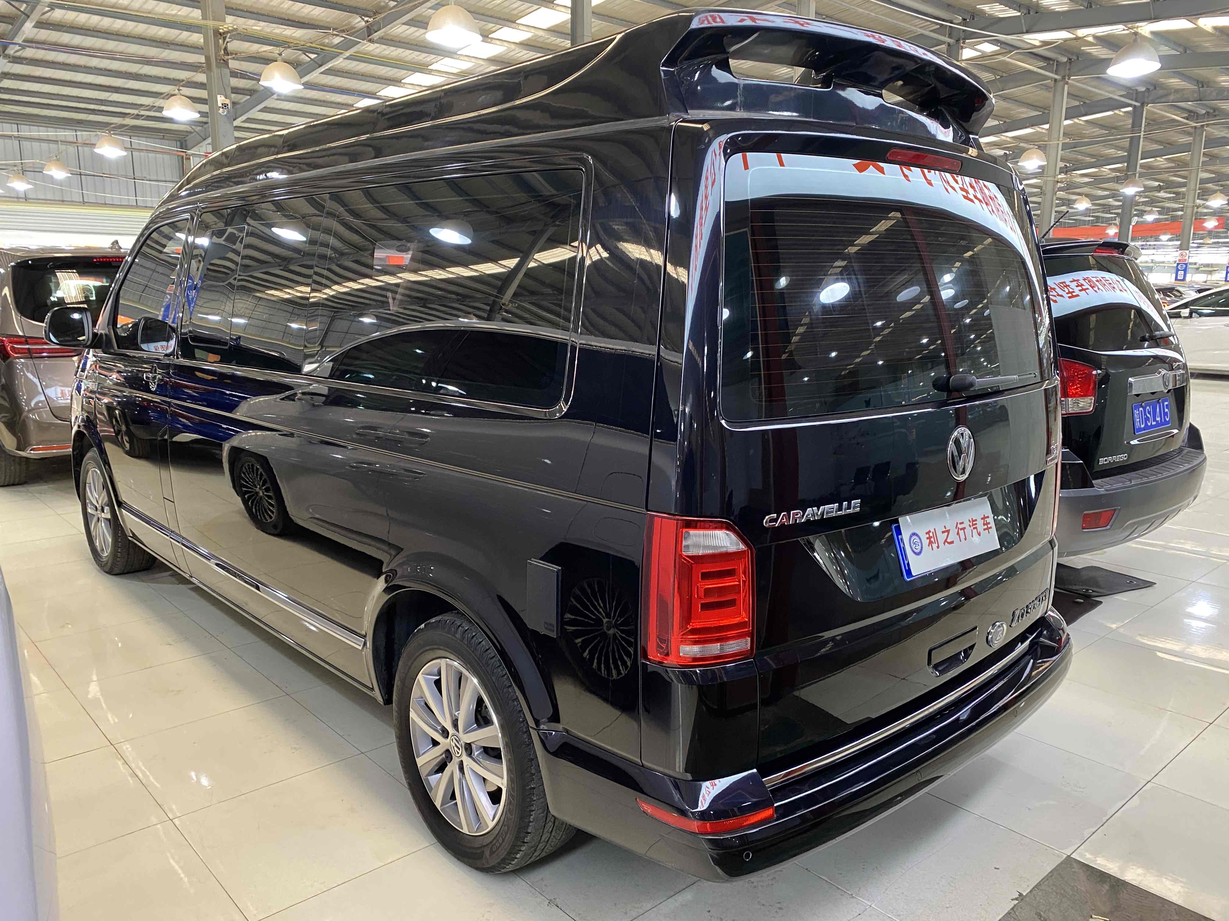 Volkswagen Caravelle 2019 car image #17