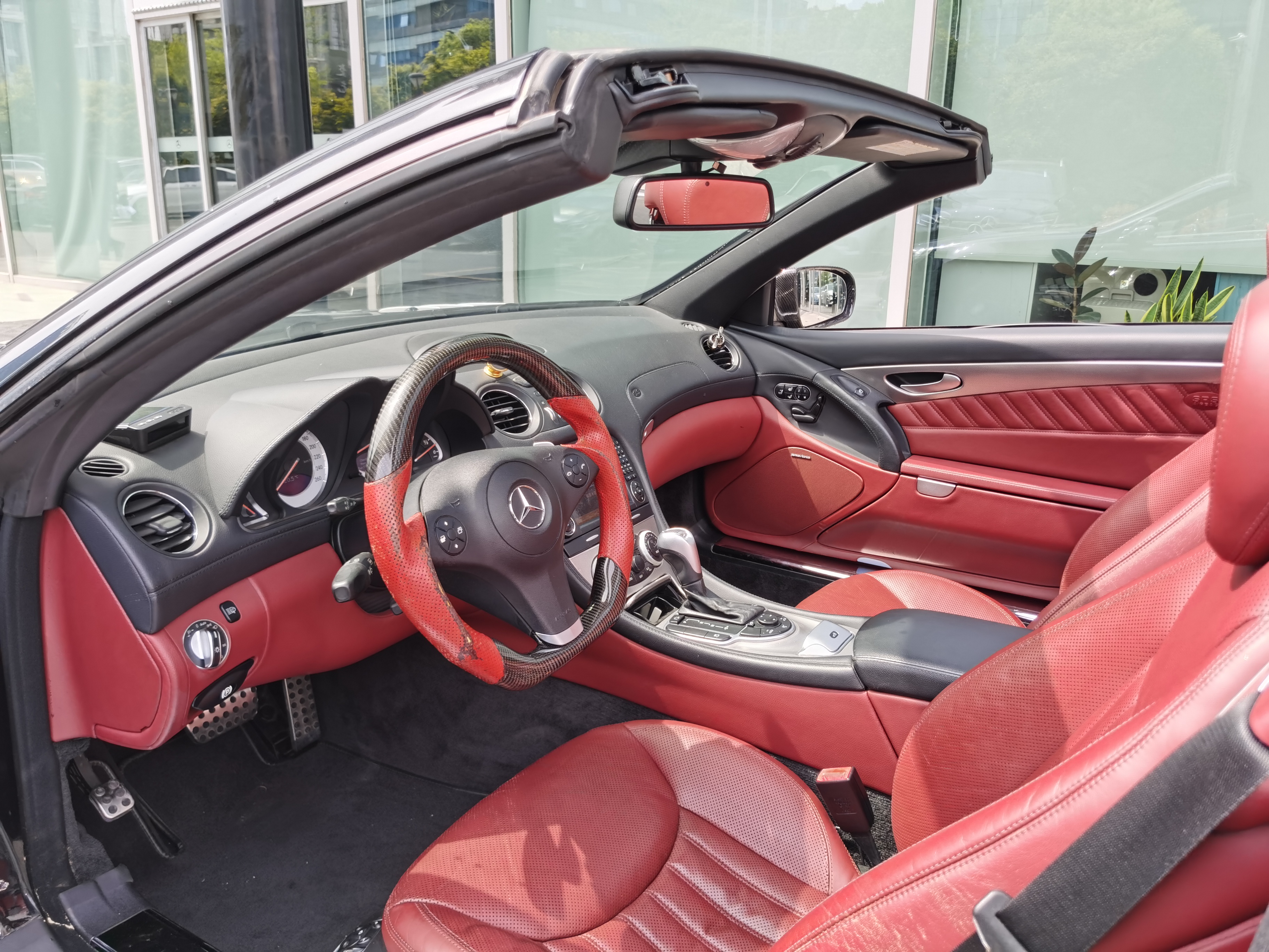 Mercedes-Benz SL Class 2015 car image #17