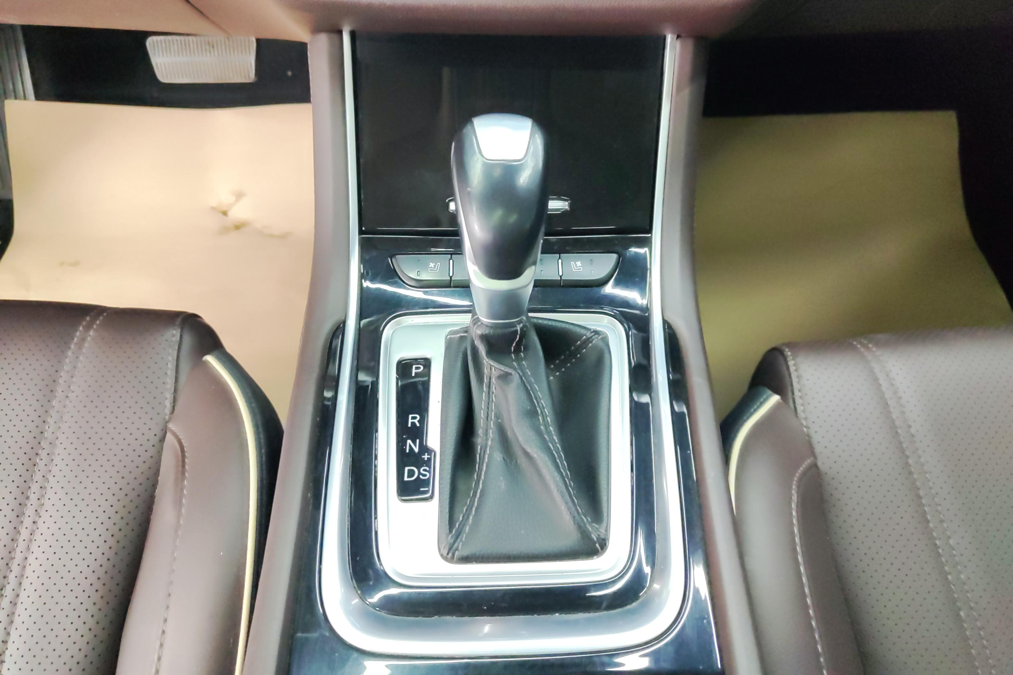 Changan Raeton 2018 immagine di auto #17