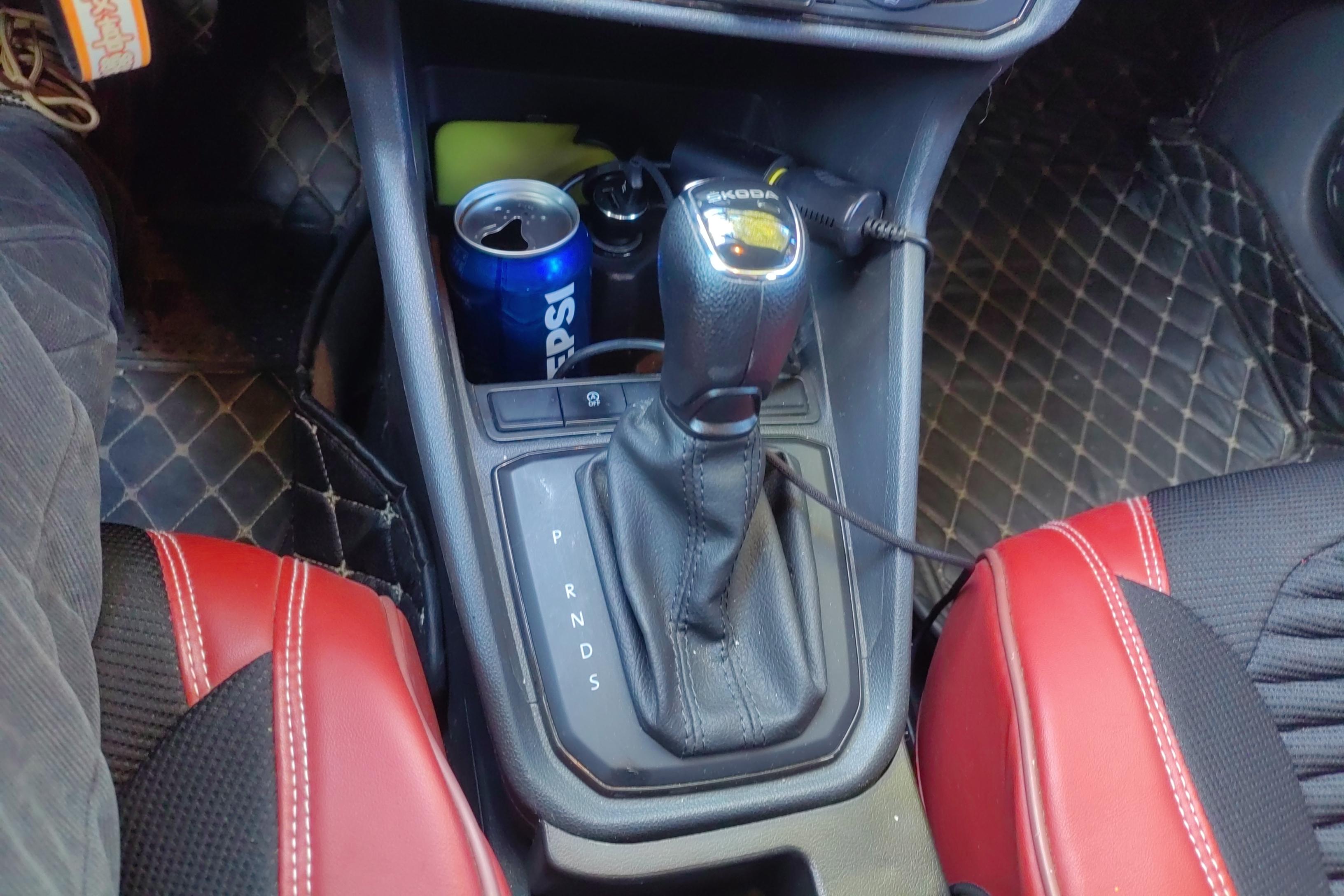 Skoda Rapid Spaceback 2021 car image #17