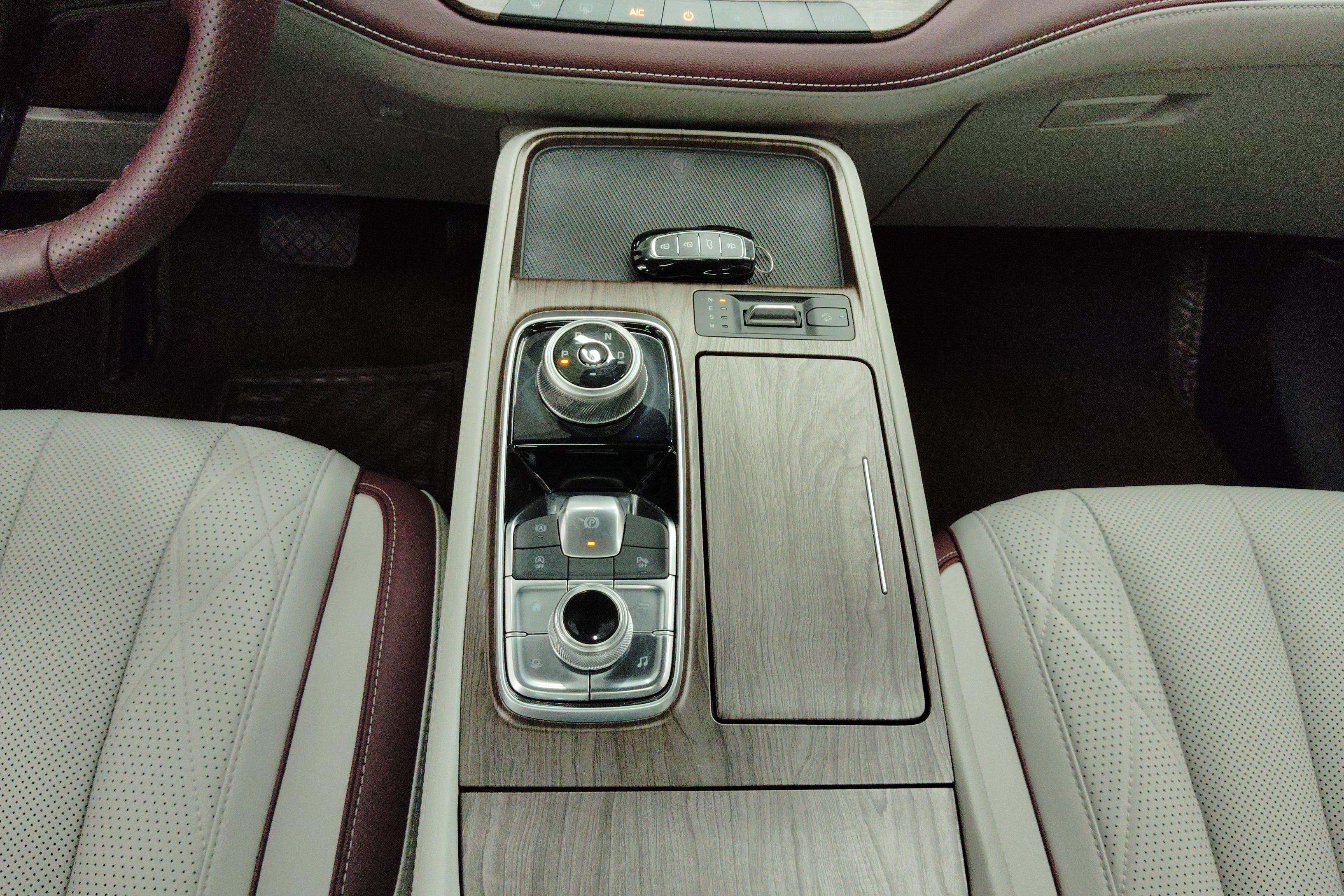 Ford Equator 2021 #17 Ford Equator 2021 car image #17