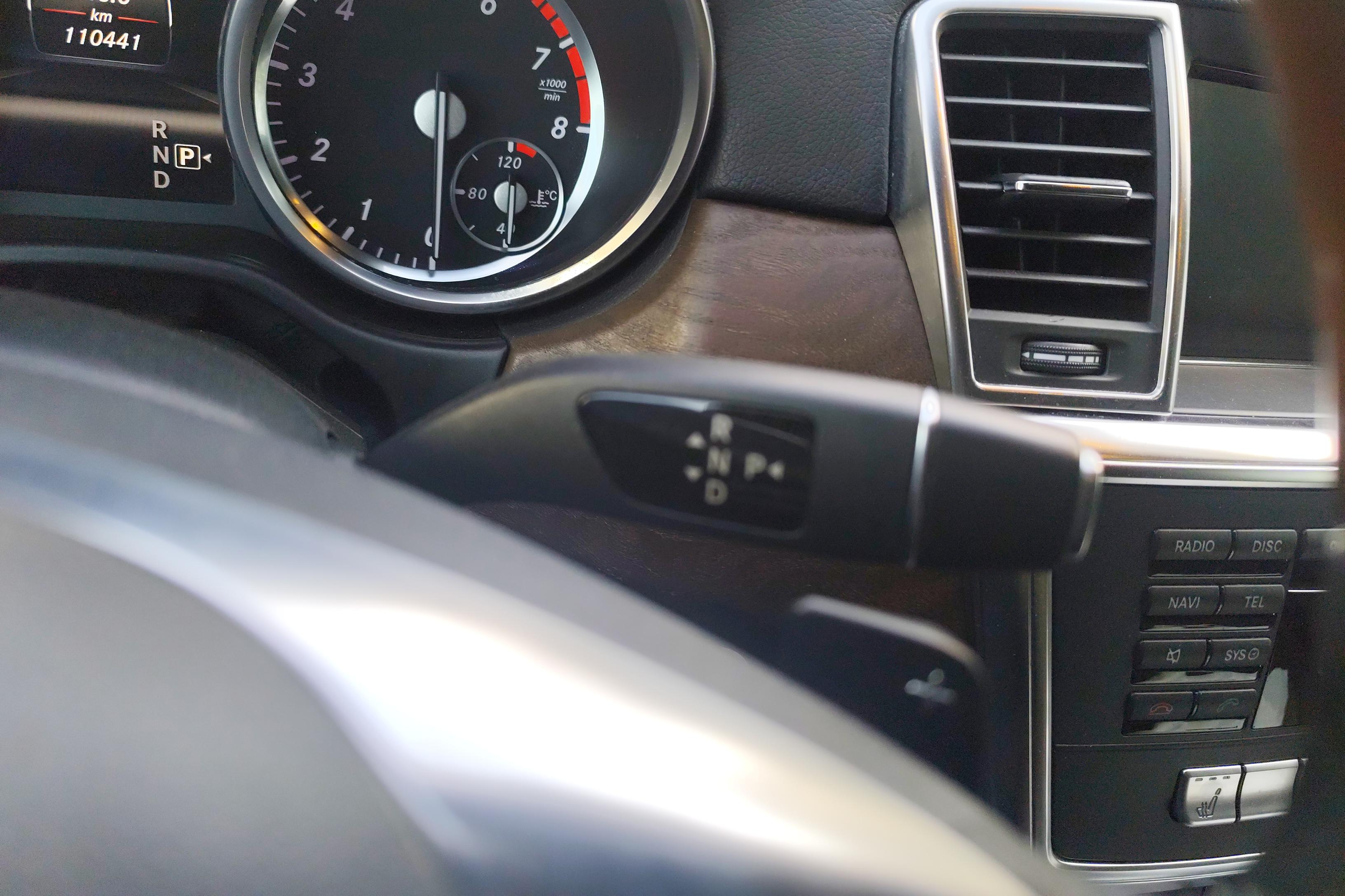 Mercedes-Benz GL Class 2013 car image #17