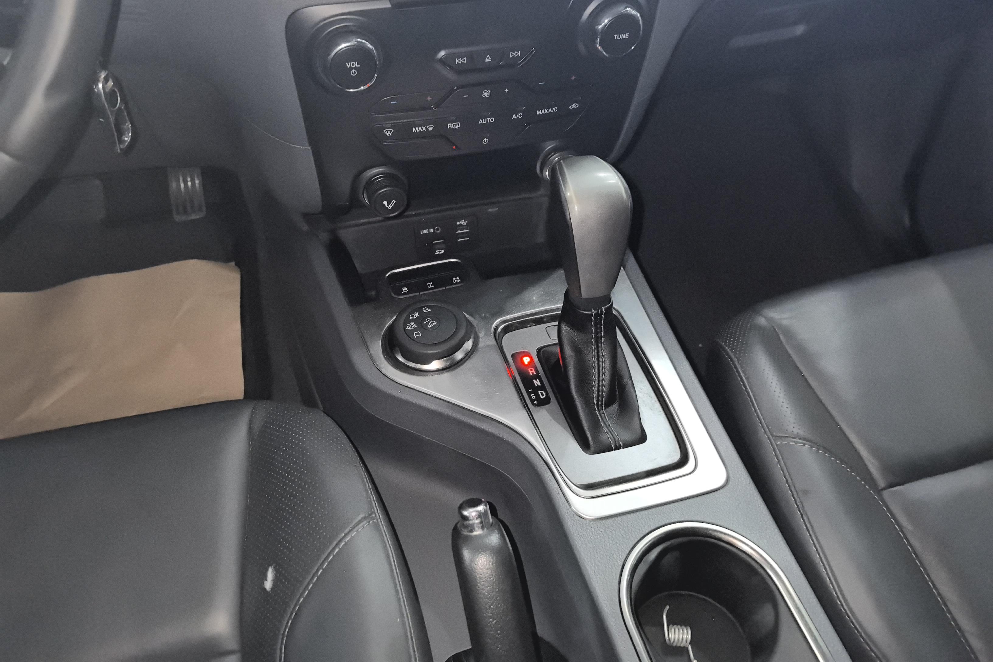 Ford Everest 2016 #17 Ford Everest 2016 car image #17