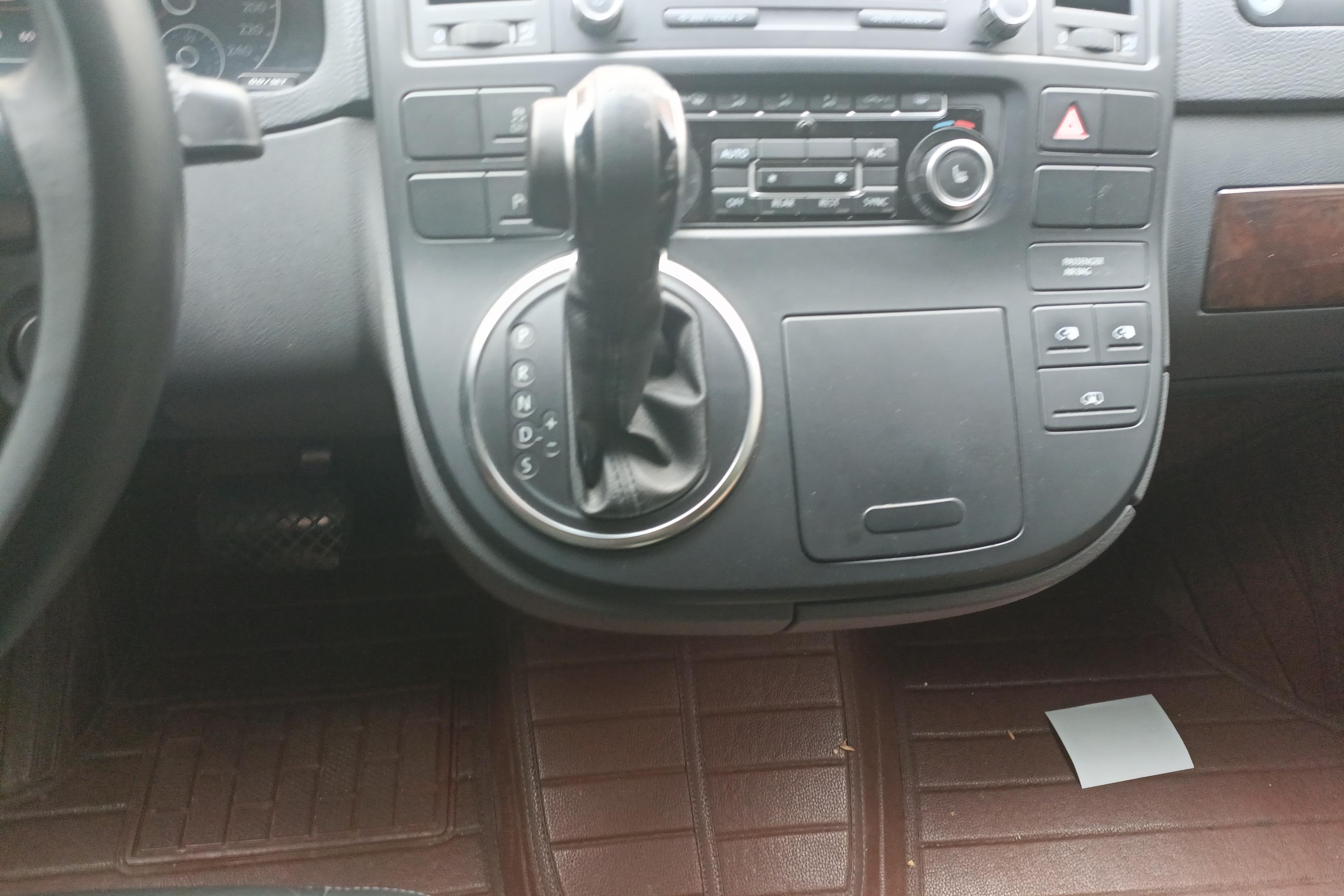 Volkswagen Multivan 2014 #17 Volkswagen Multivan 2014 imagem de carro #17