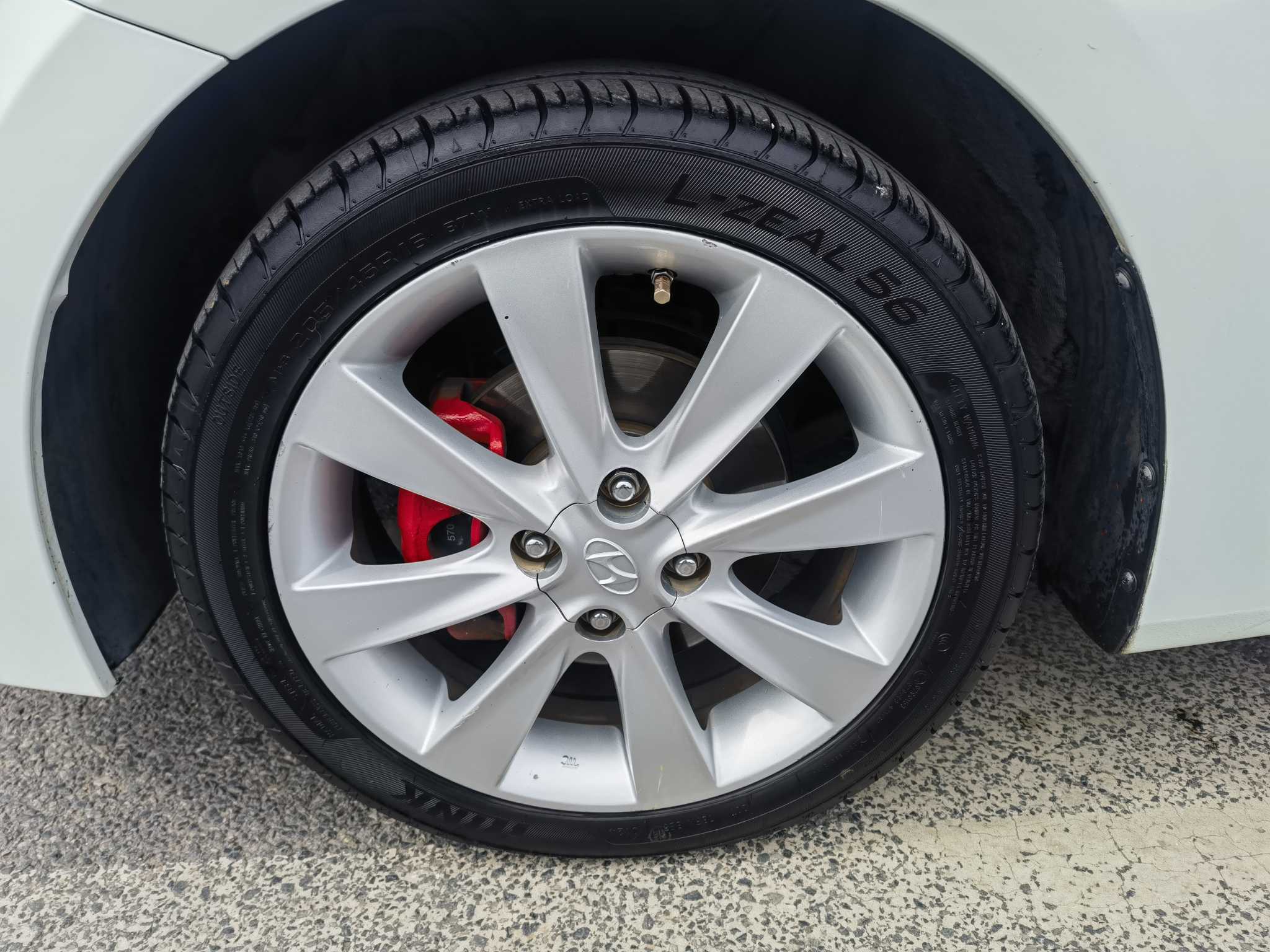 Hyundai Reina Hatchback 2016 imagem de carro #17