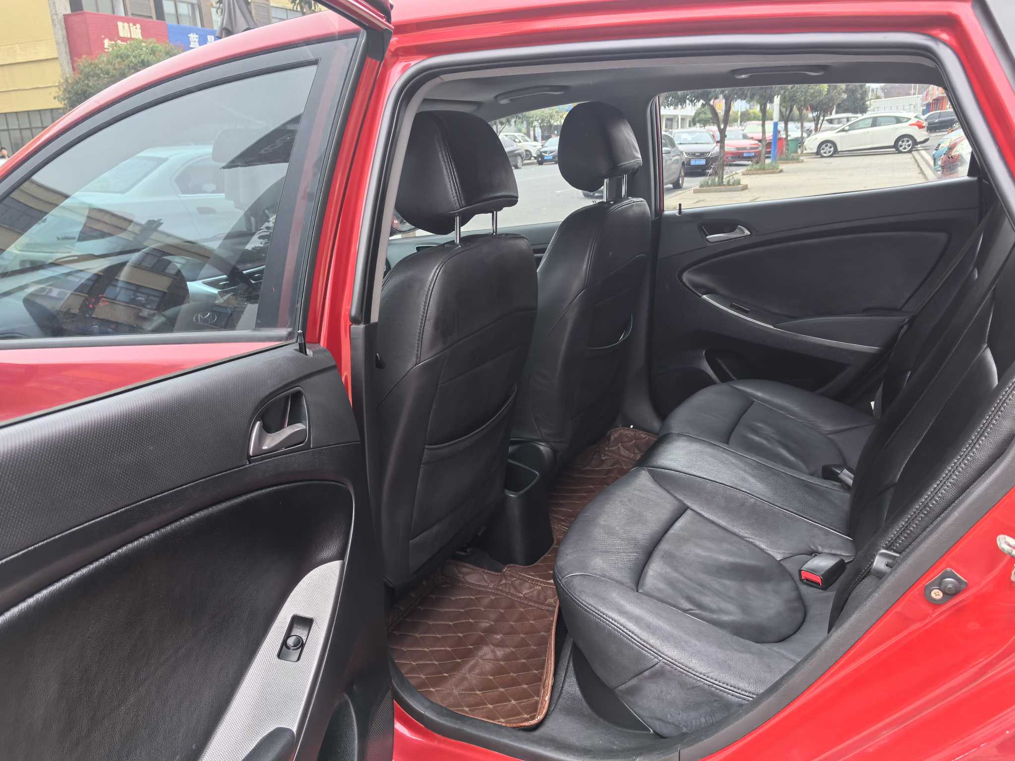 Hyundai Reina Hatchback 2018 #17 Hyundai Reina Hatchback 2018 car image #17