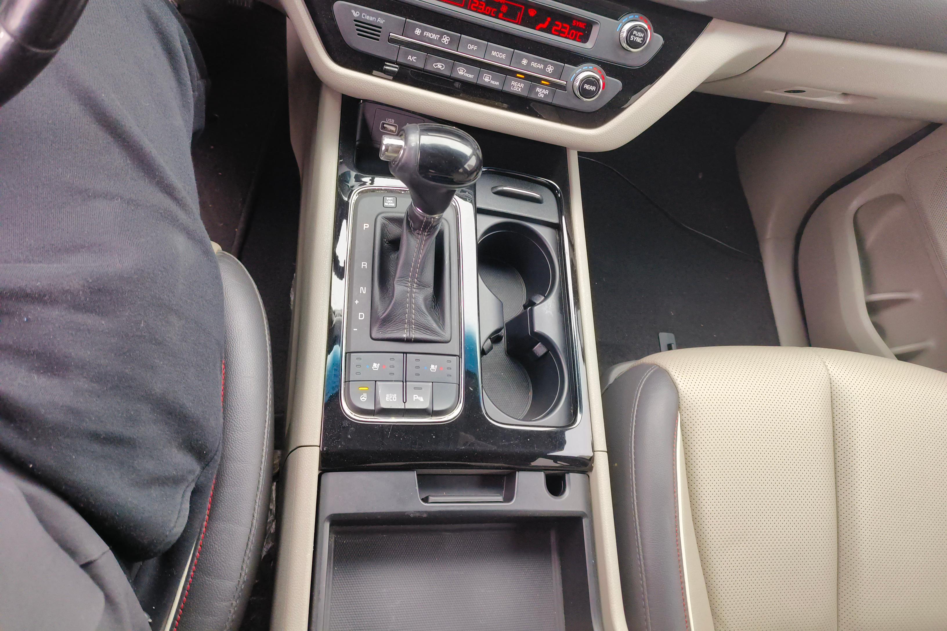 起亚 嘉华 2015 汽车图片 #17