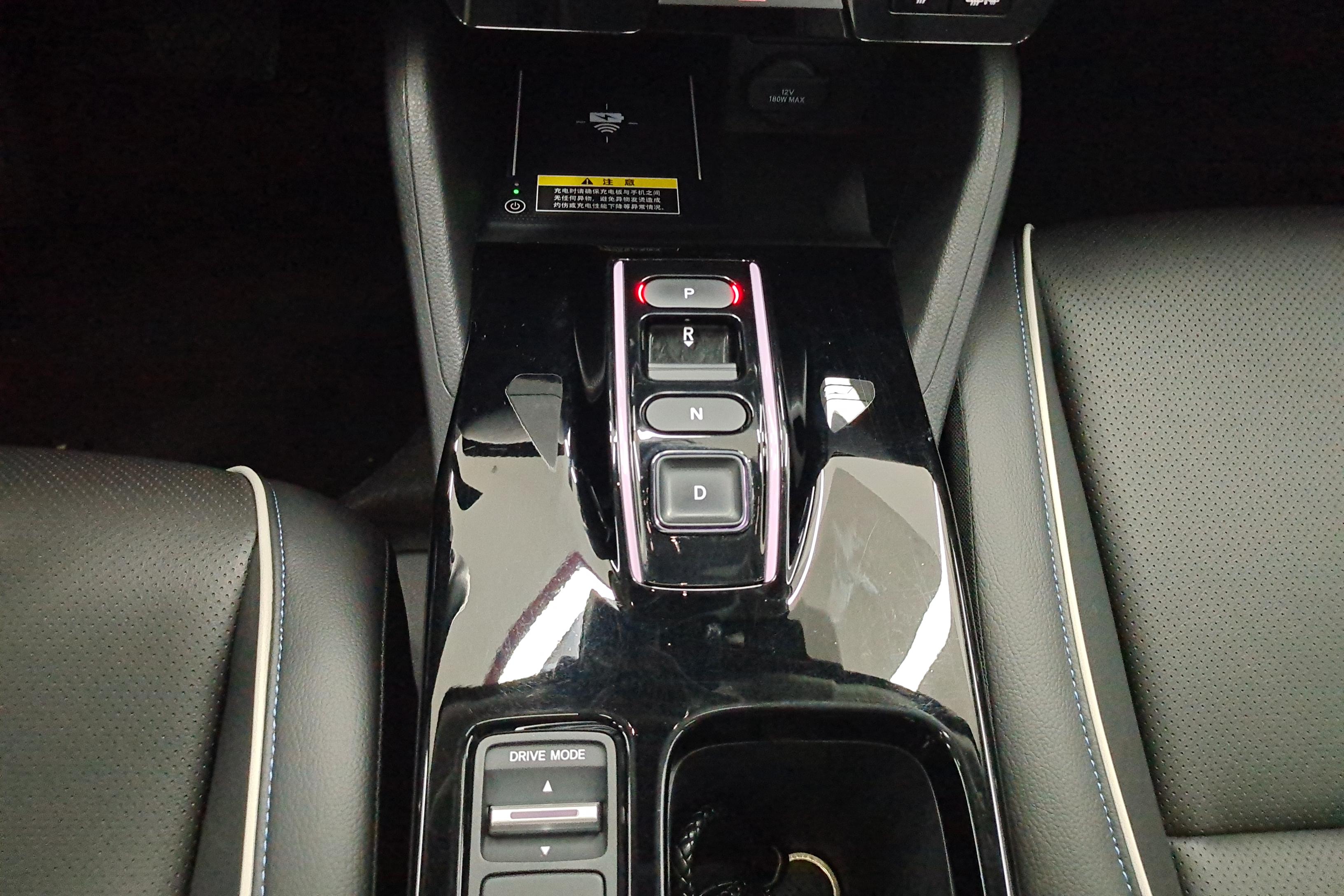 Honda e:NS1 2022 car image #17