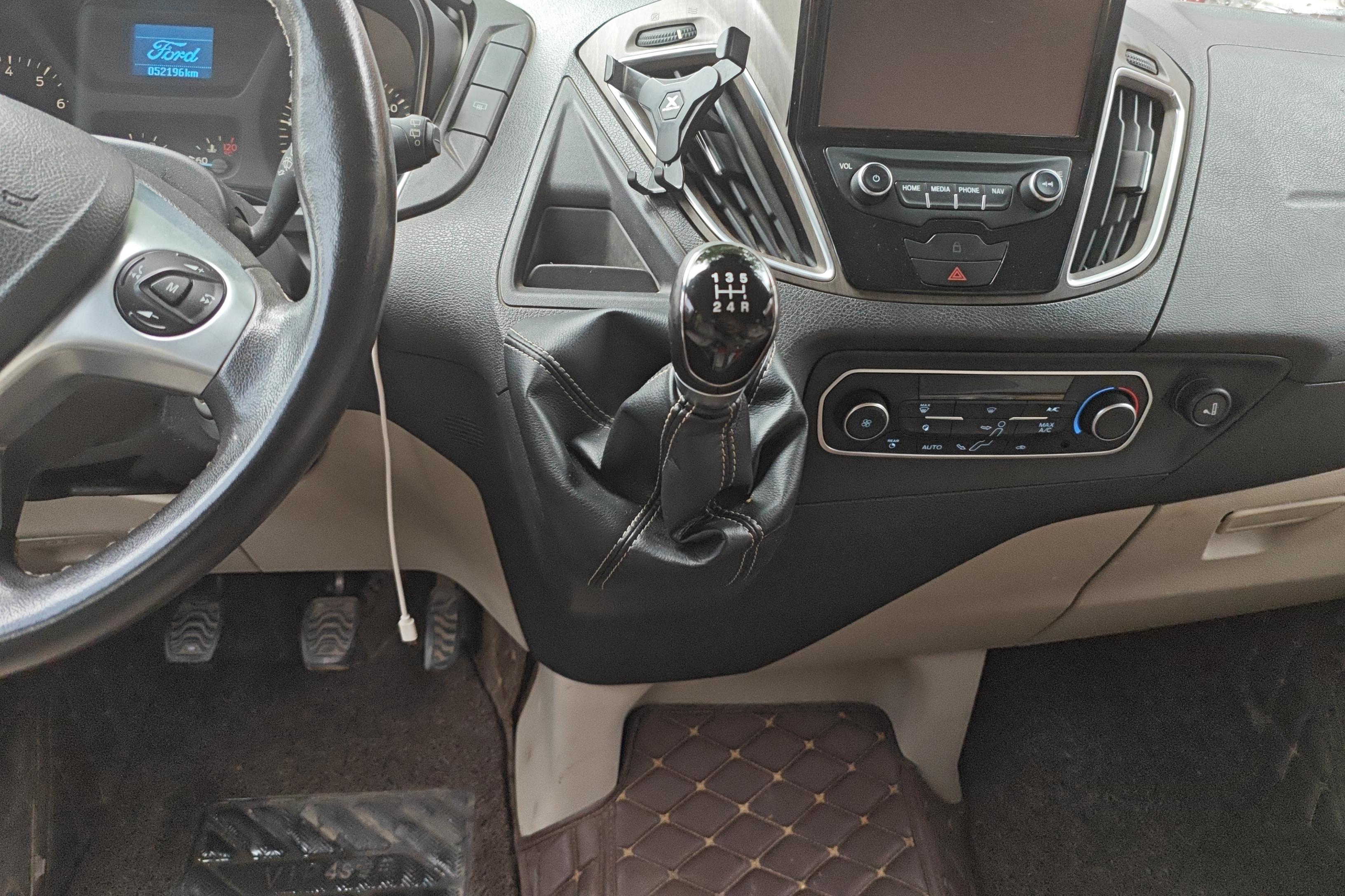 Ford Tourneo 2016 immagine di auto #17