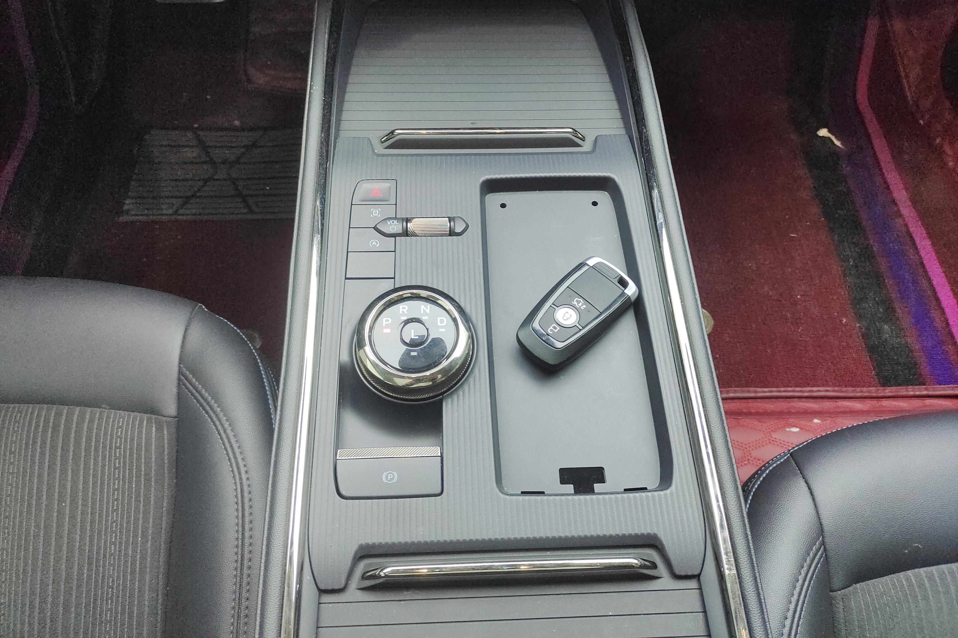 Ford Evos 2022 car image #17