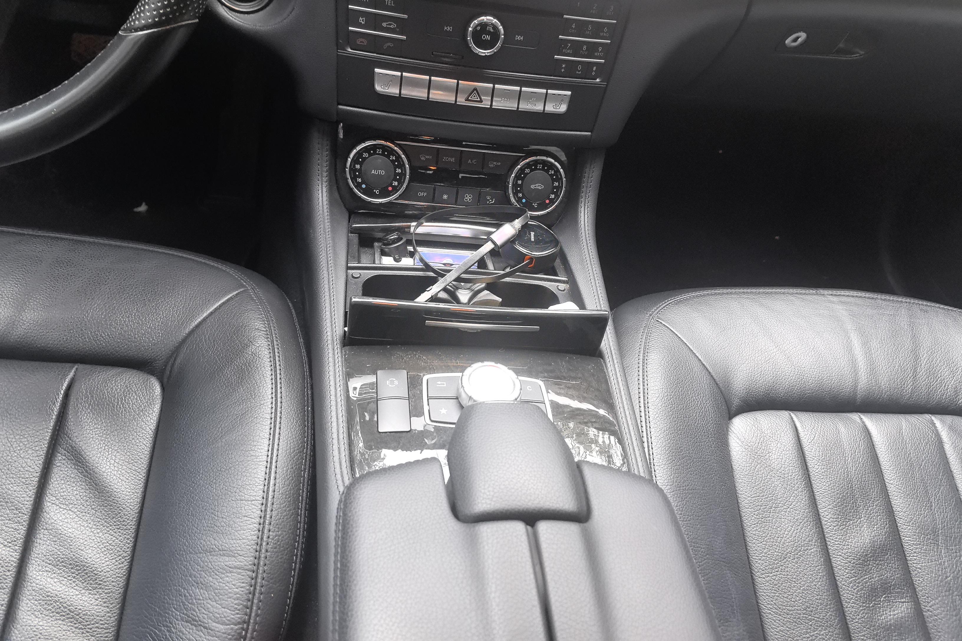 Mercedes-Benz CLS AMG 2016 car image #17