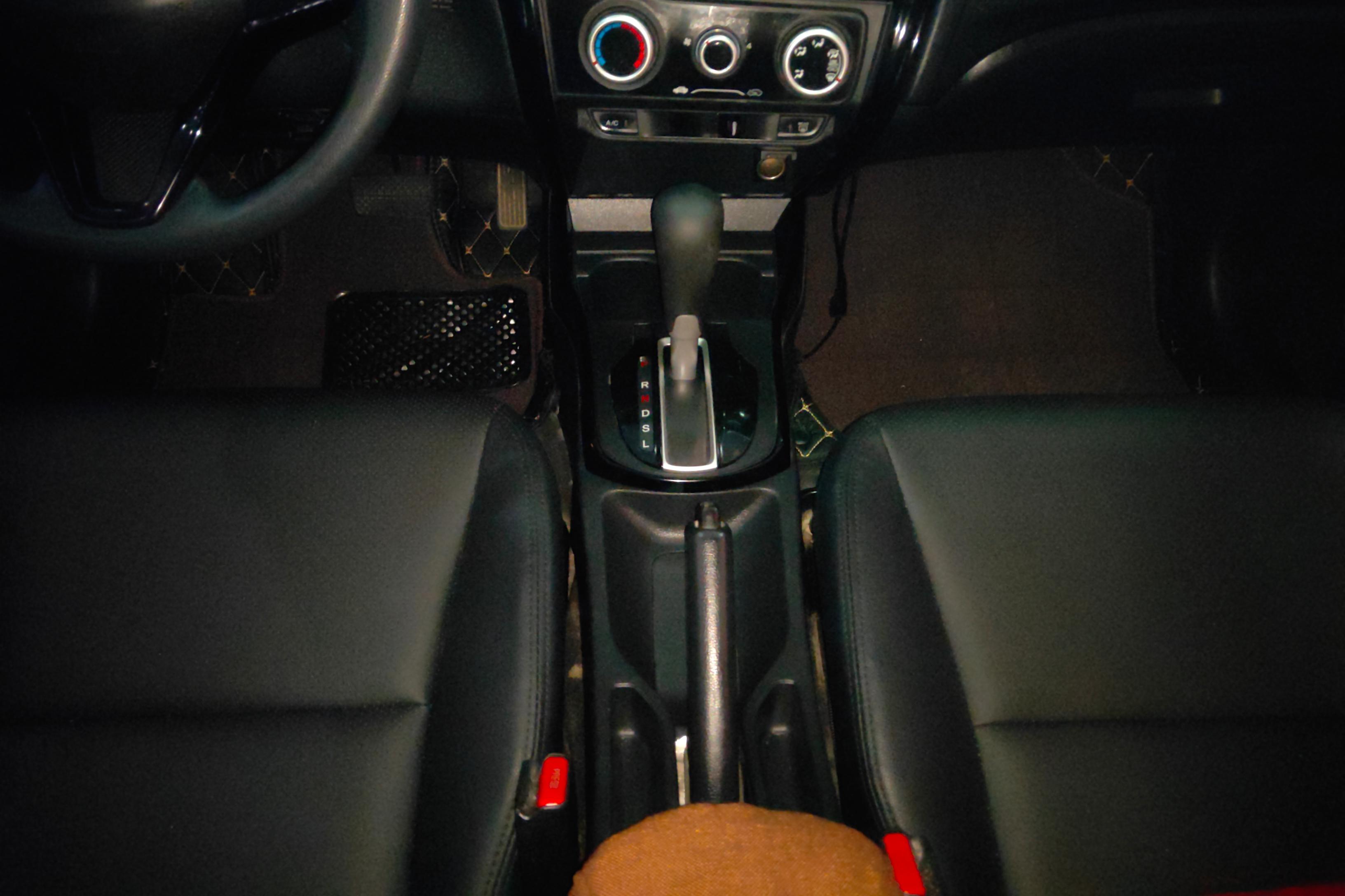 Honda Gienia 2018 car image #17