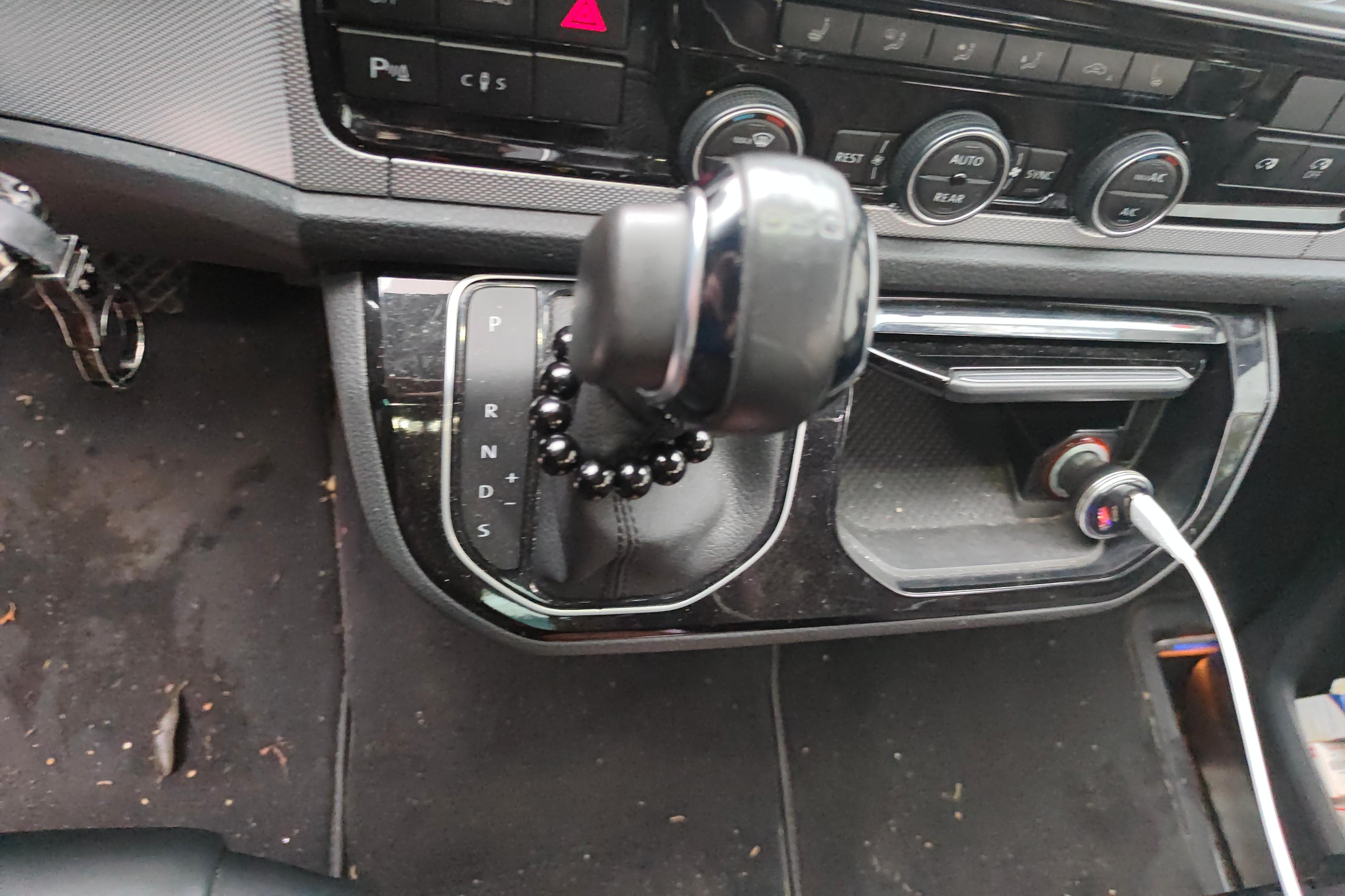 Volkswagen Multivan 2016 #17 Volkswagen Multivan 2016 imagem de carro #17