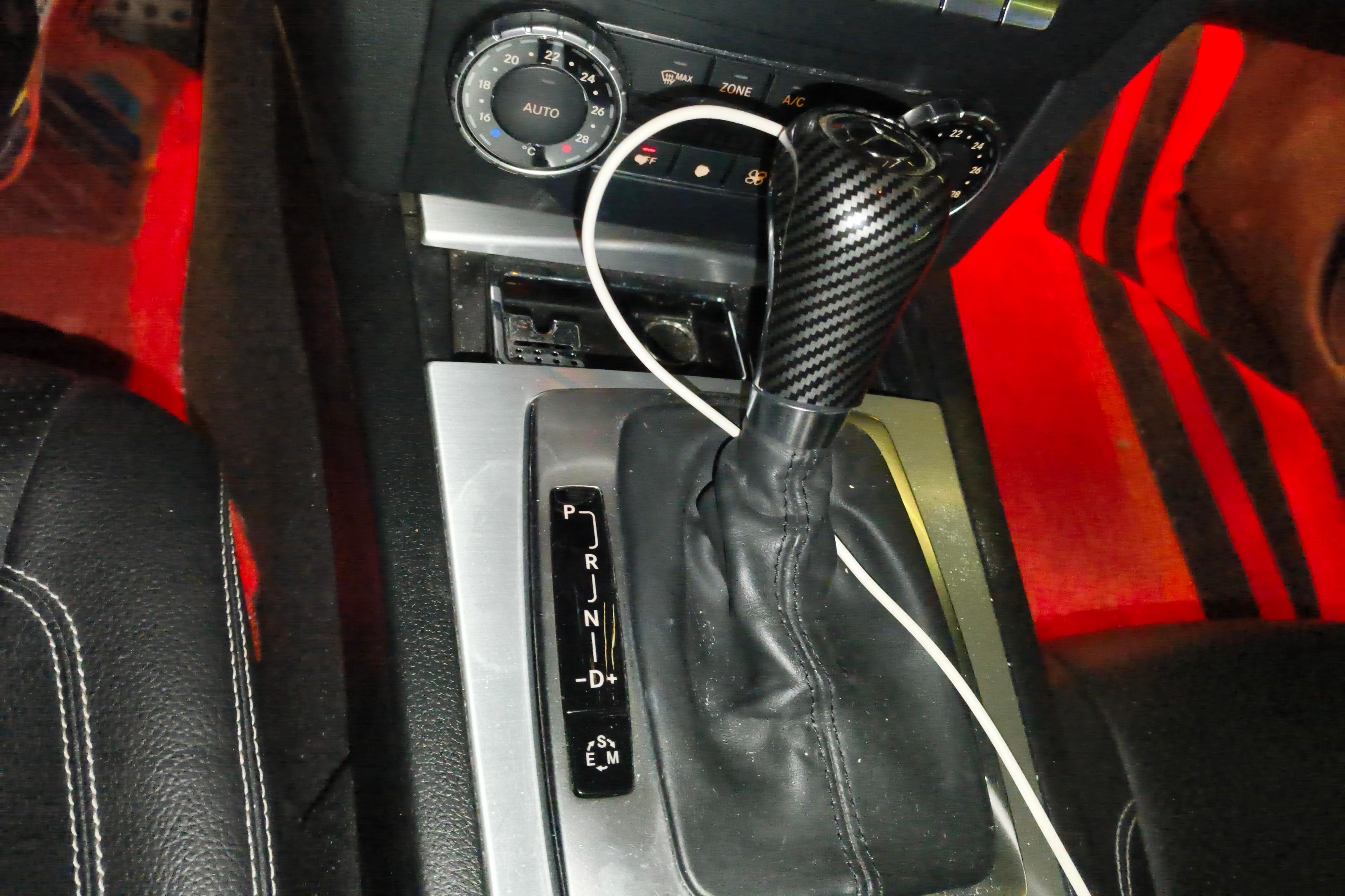 Mercedes-Benz C Class (Imported) 2013 #17 Mercedes-Benz C Class (Imported) 2013 car image #17