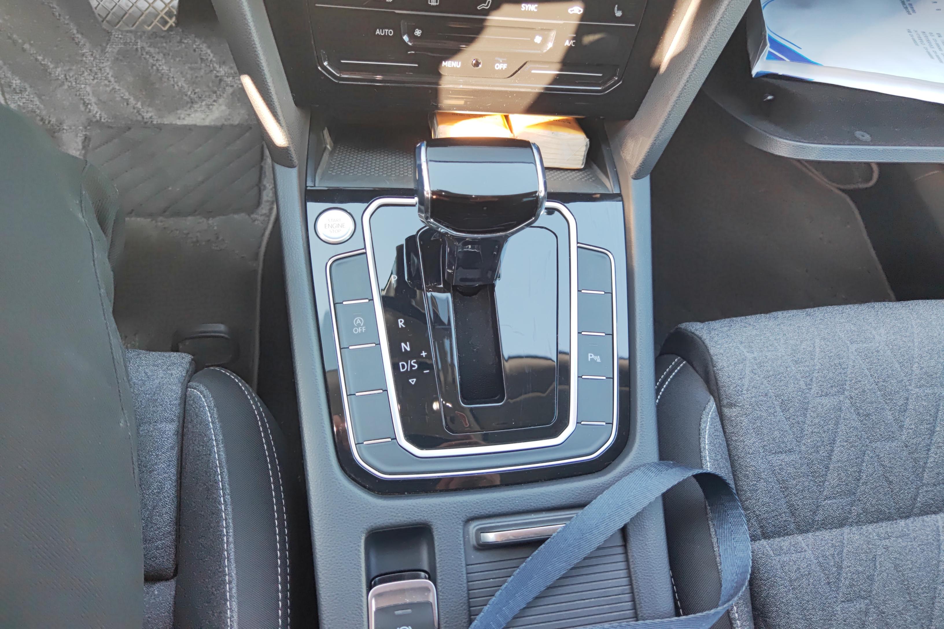 Volkswagen Passat Variant 2022 #17 Volkswagen Passat Variant 2022 immagine di auto #17