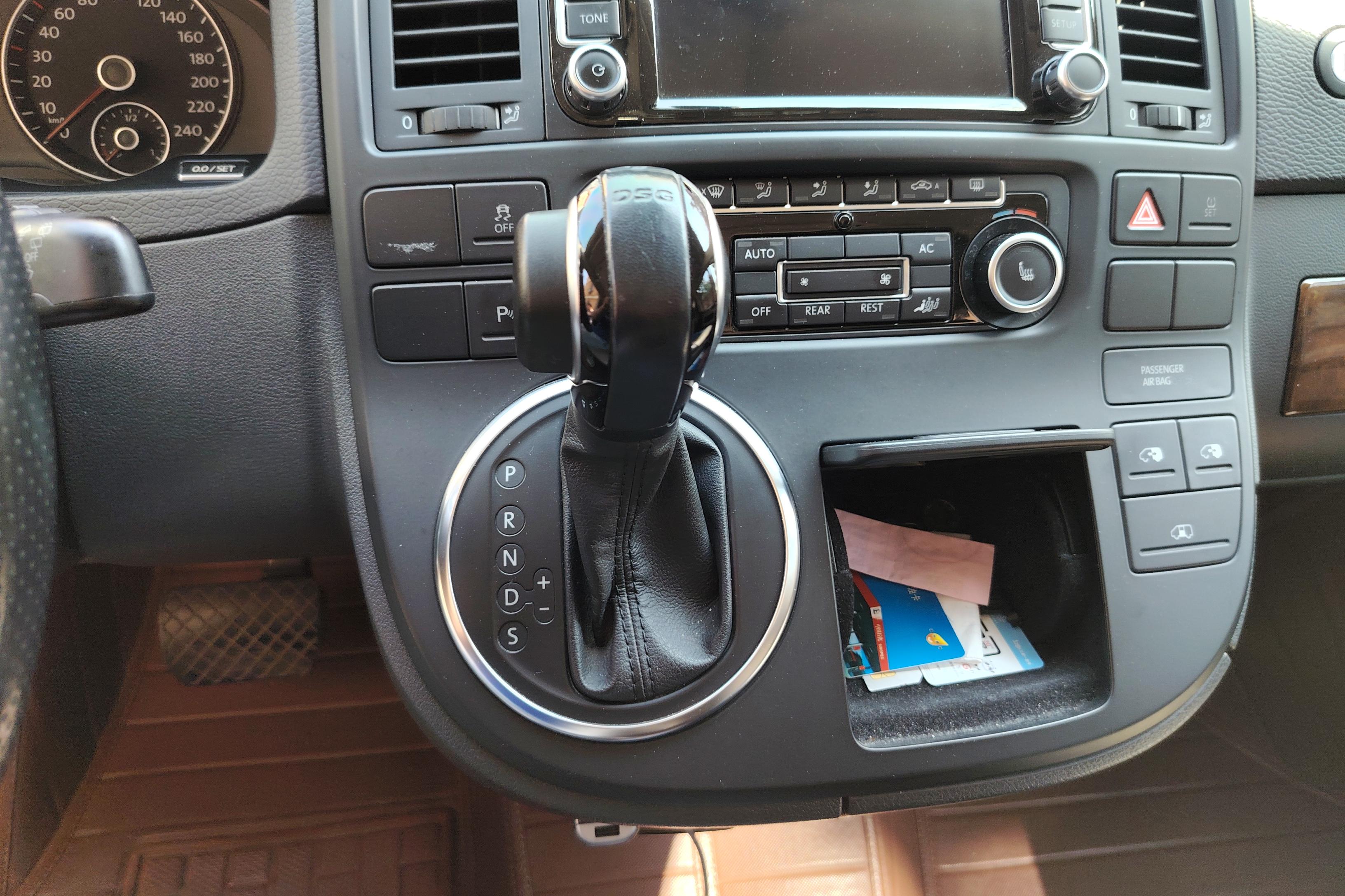 Volkswagen Multivan 2012 #17 Volkswagen Multivan 2012 imagem de carro #17