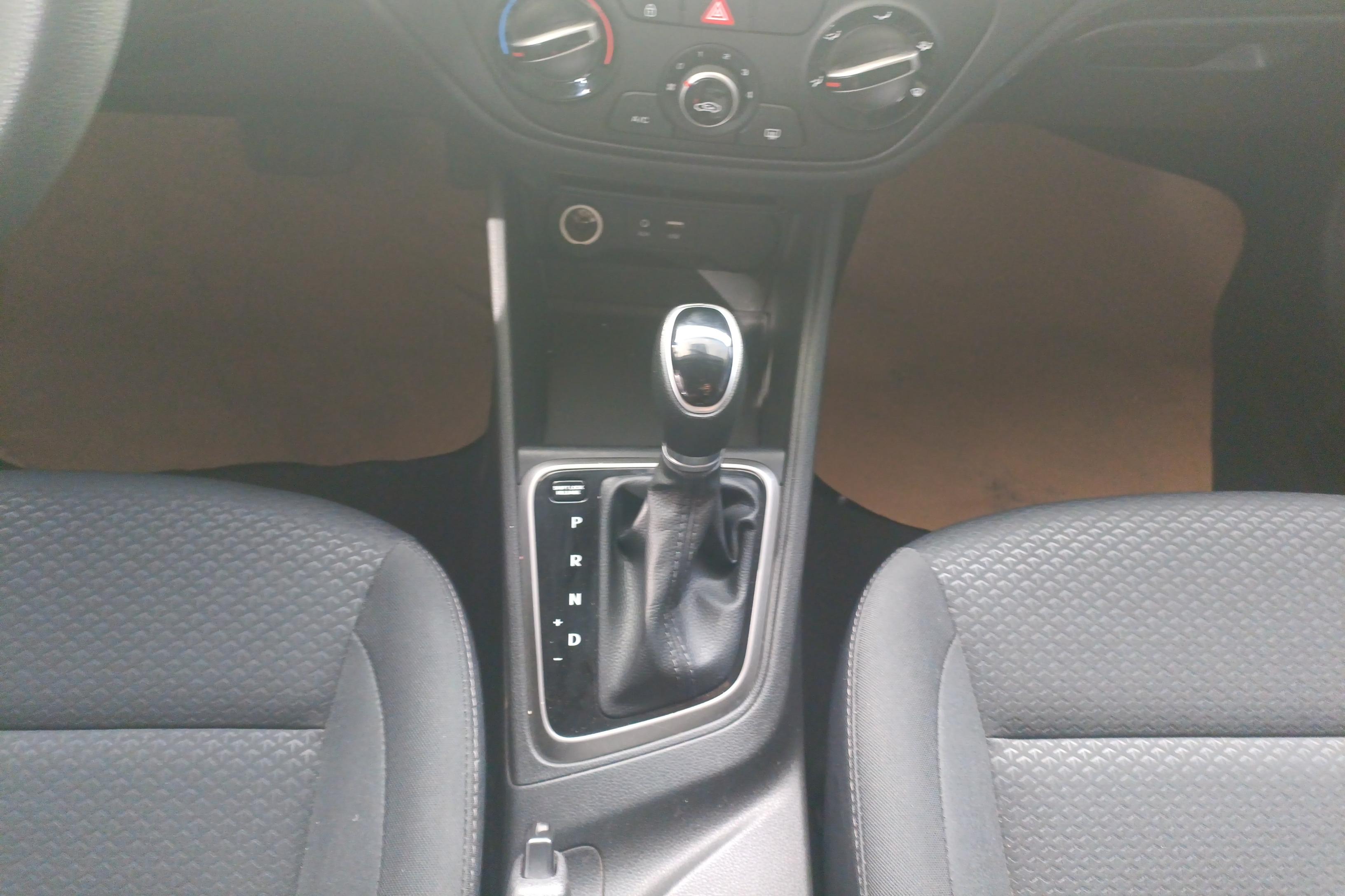 Hyundai Verna 2019 car image #17