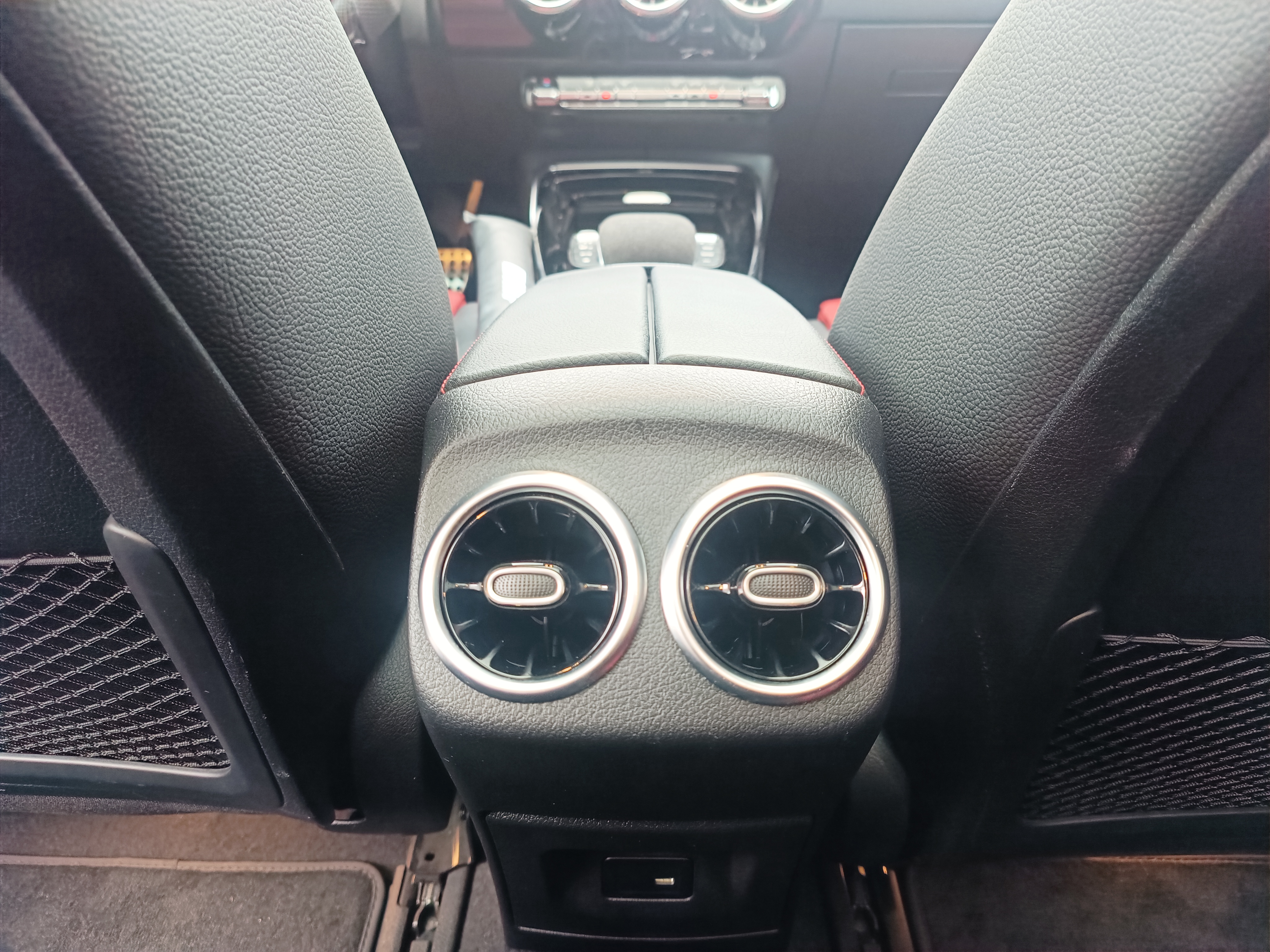 Mercedes-Benz A AMG 2022 image de voiture #17