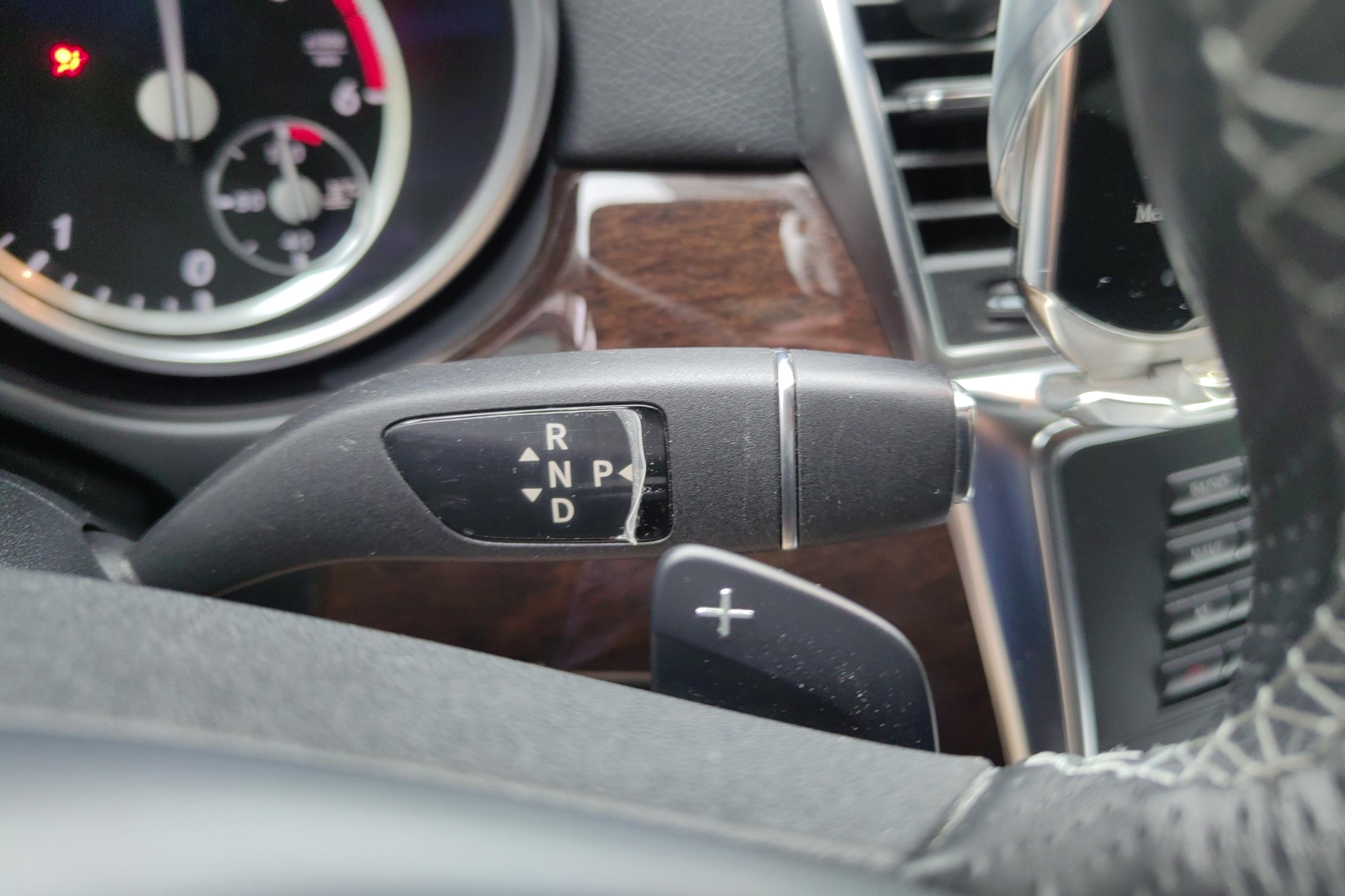 Mercedes-Benz GL Class 2015 car image #17