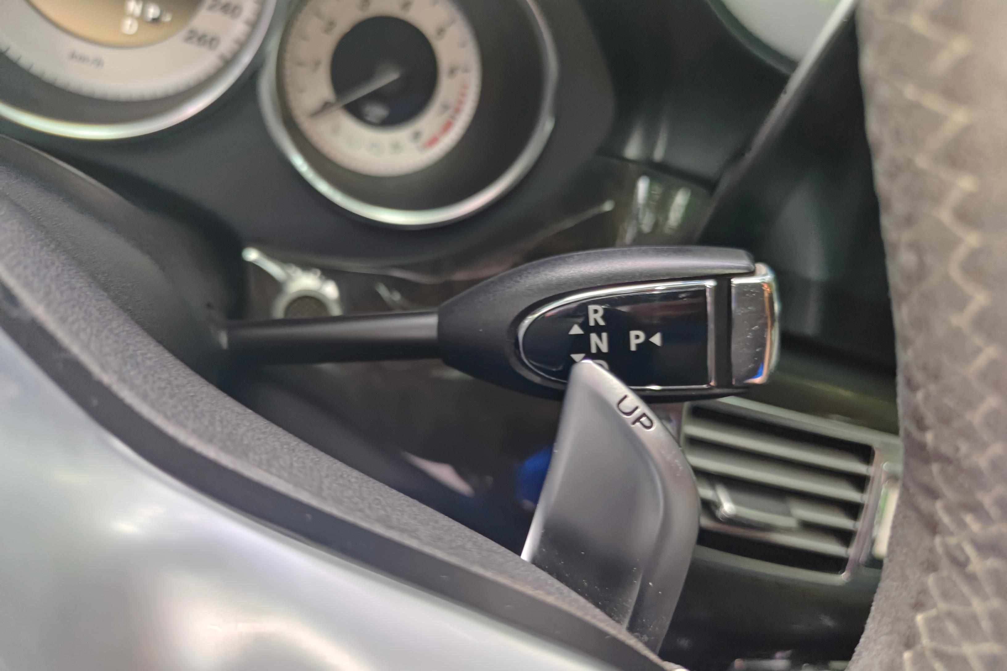 Mercedes-Benz CLS AMG 2012 imagem de carro #17