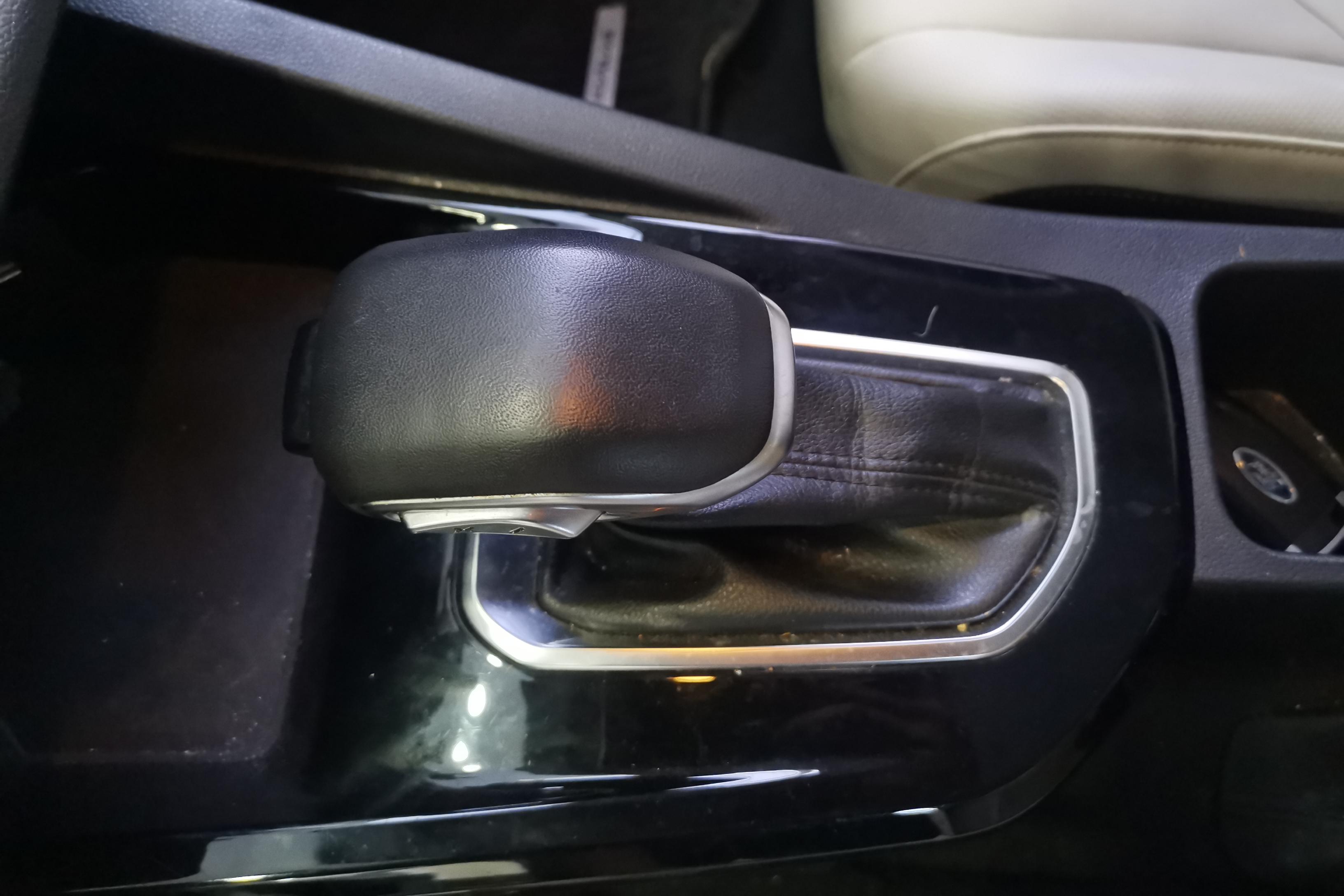 Ford Escort 2021 #17 Ford Escort 2021 car image #17