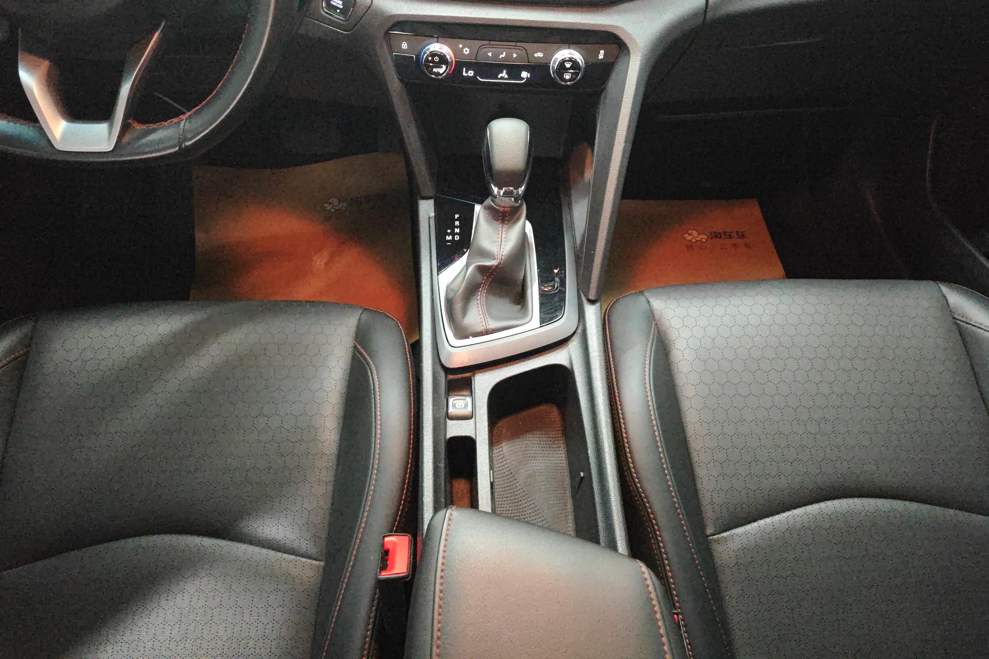 Chevrolet Orlando 2023 car image #17