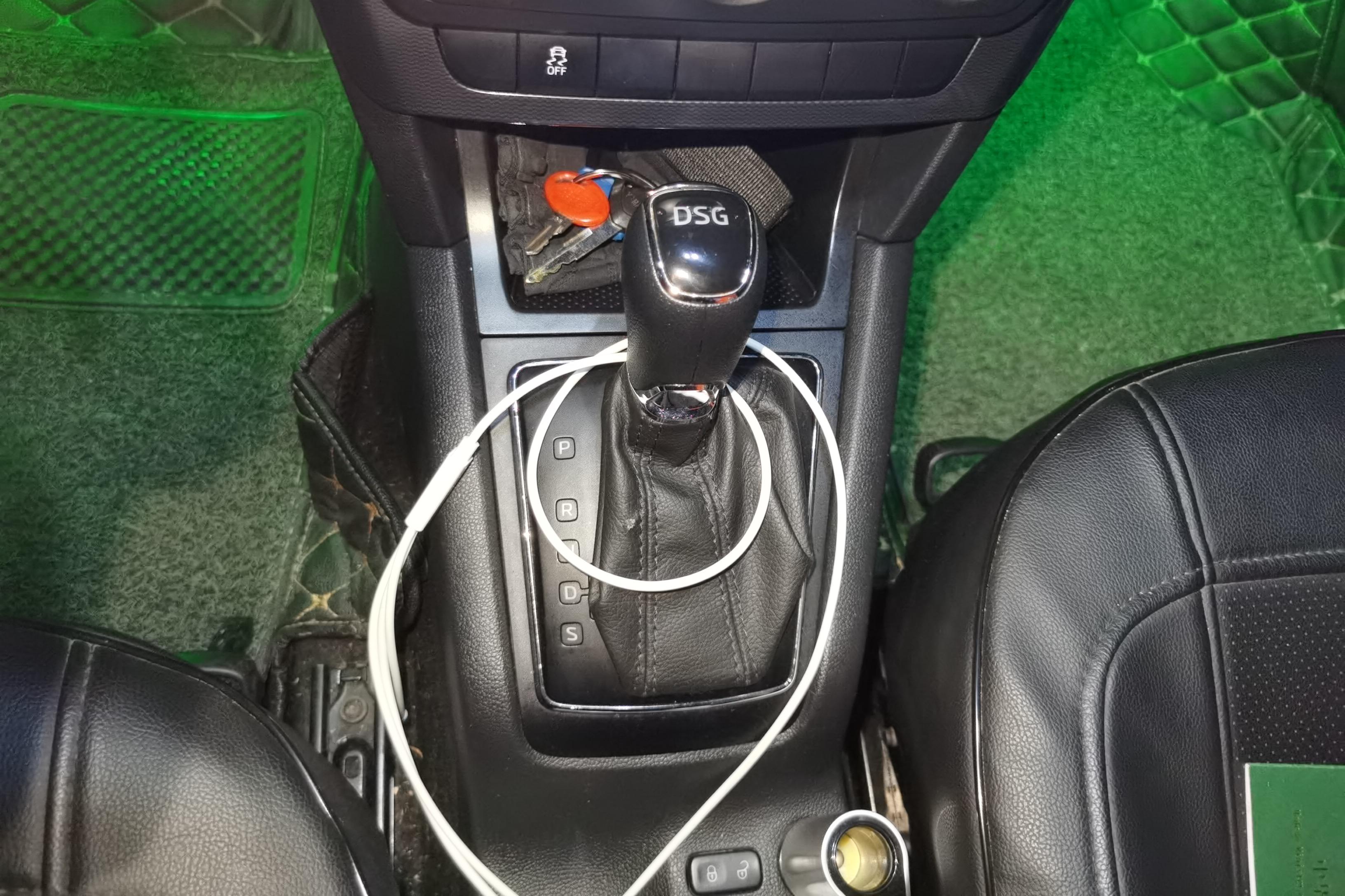 Skoda Yeti 2017 car image #17