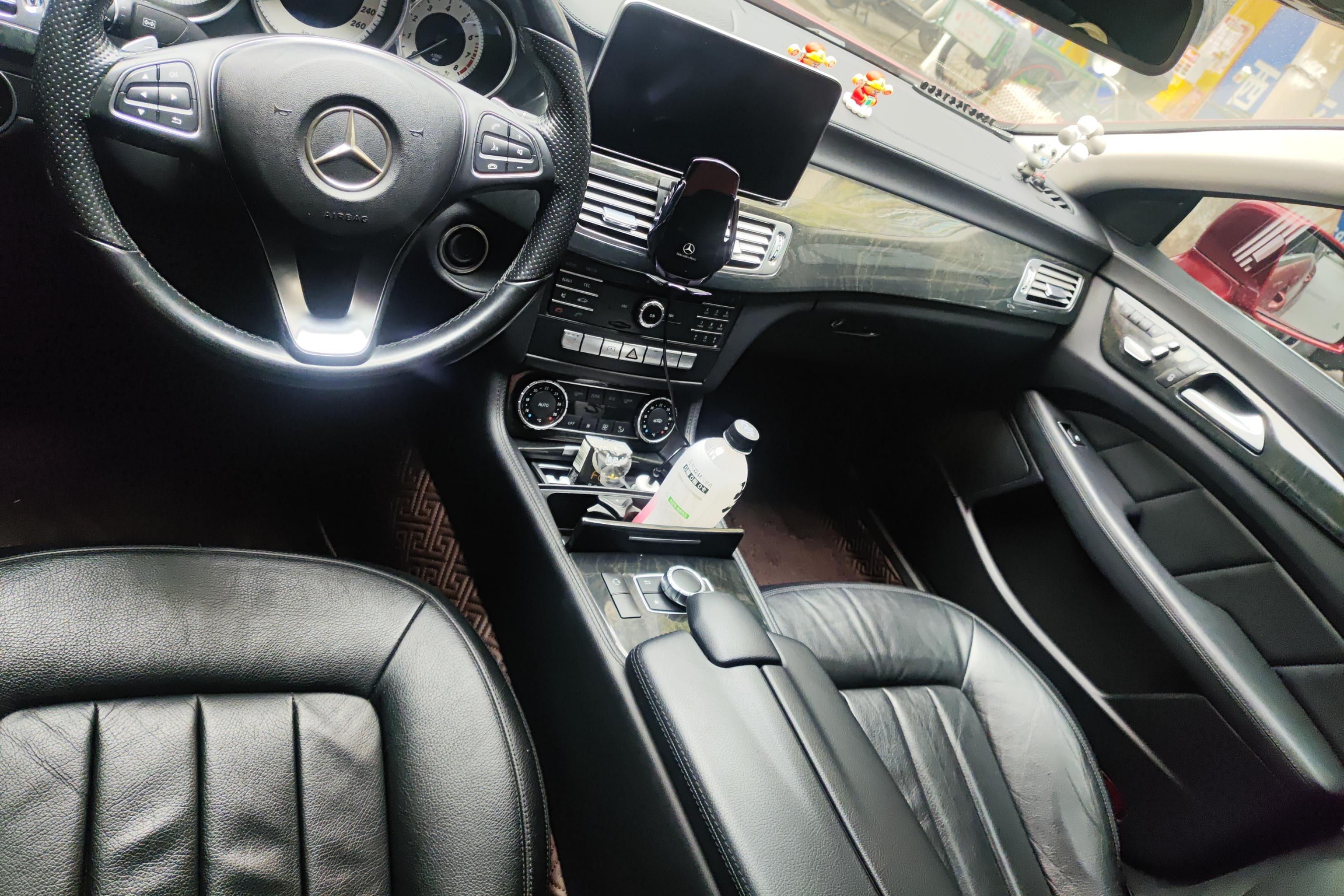 Mercedes-Benz CLS Class 2016 car image #17