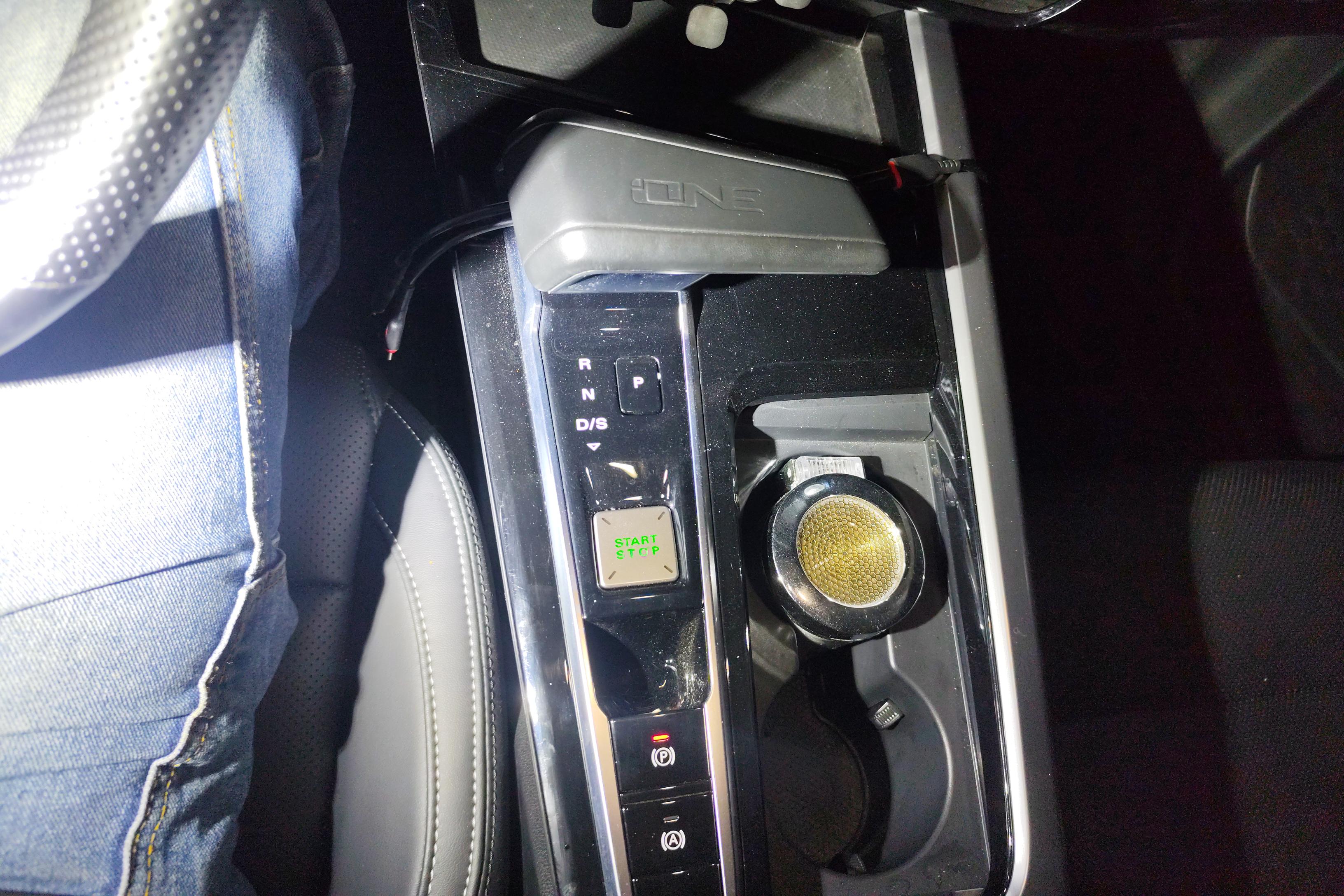 MG ES5 2022 #17 MG ES5 2022 car image #17