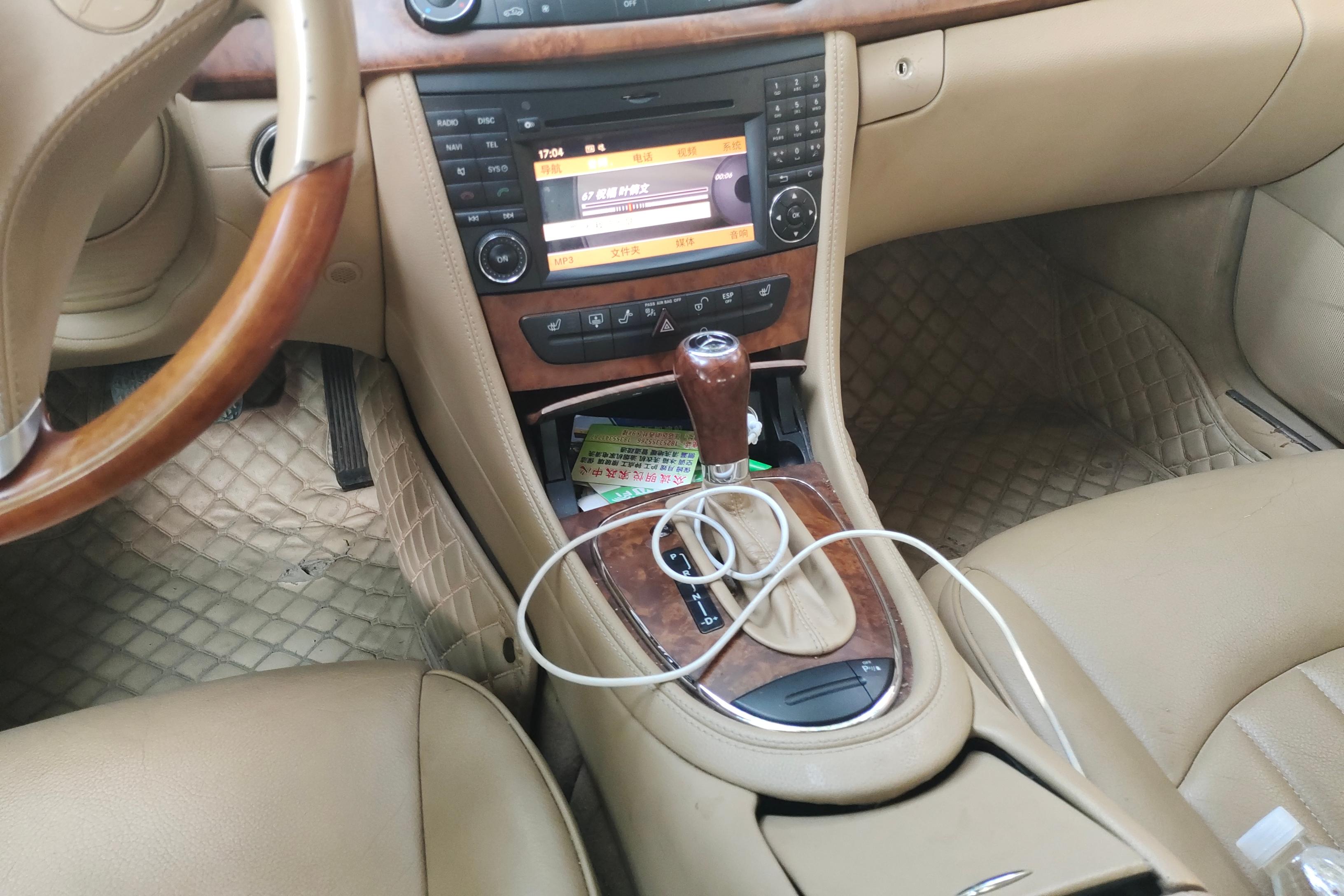 Mercedes-Benz CLS Class 2010 #17 Mercedes-Benz CLS Class 2010 car image #17